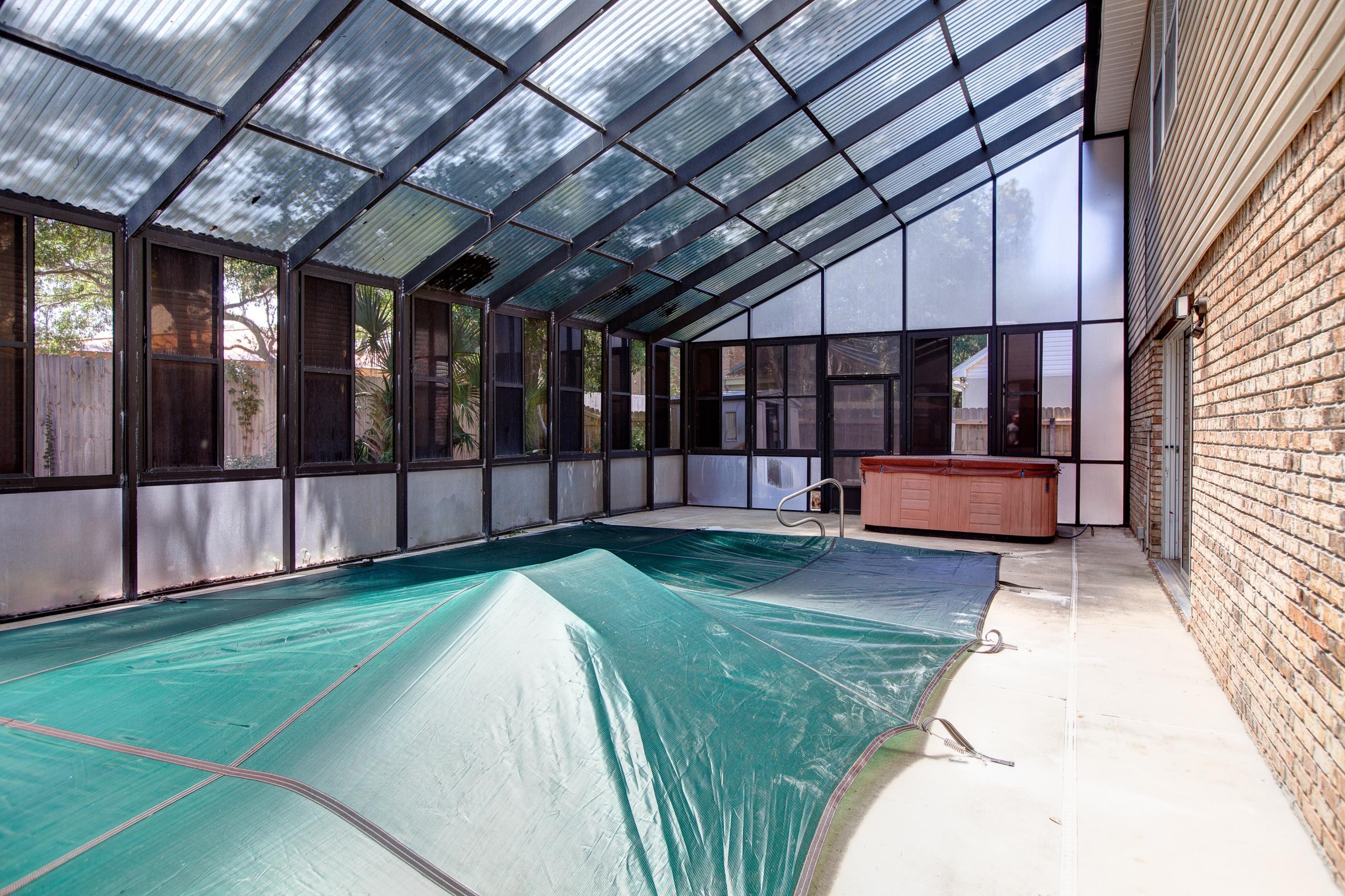 SHALIMAR COMMONS - Residential