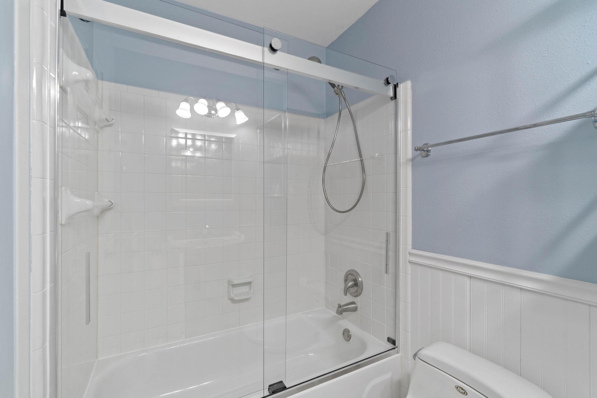 NORTH SHORES - Residential