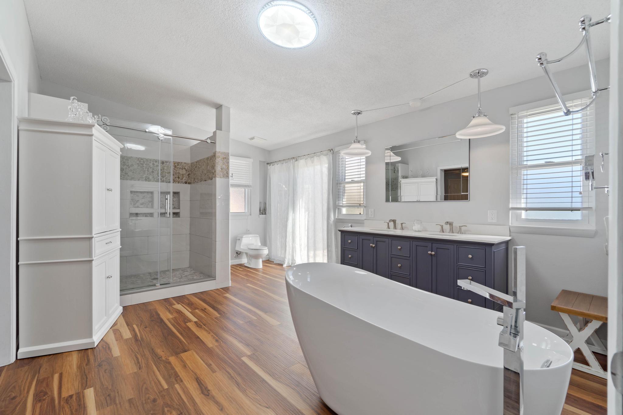 NORTH SHORES - Residential