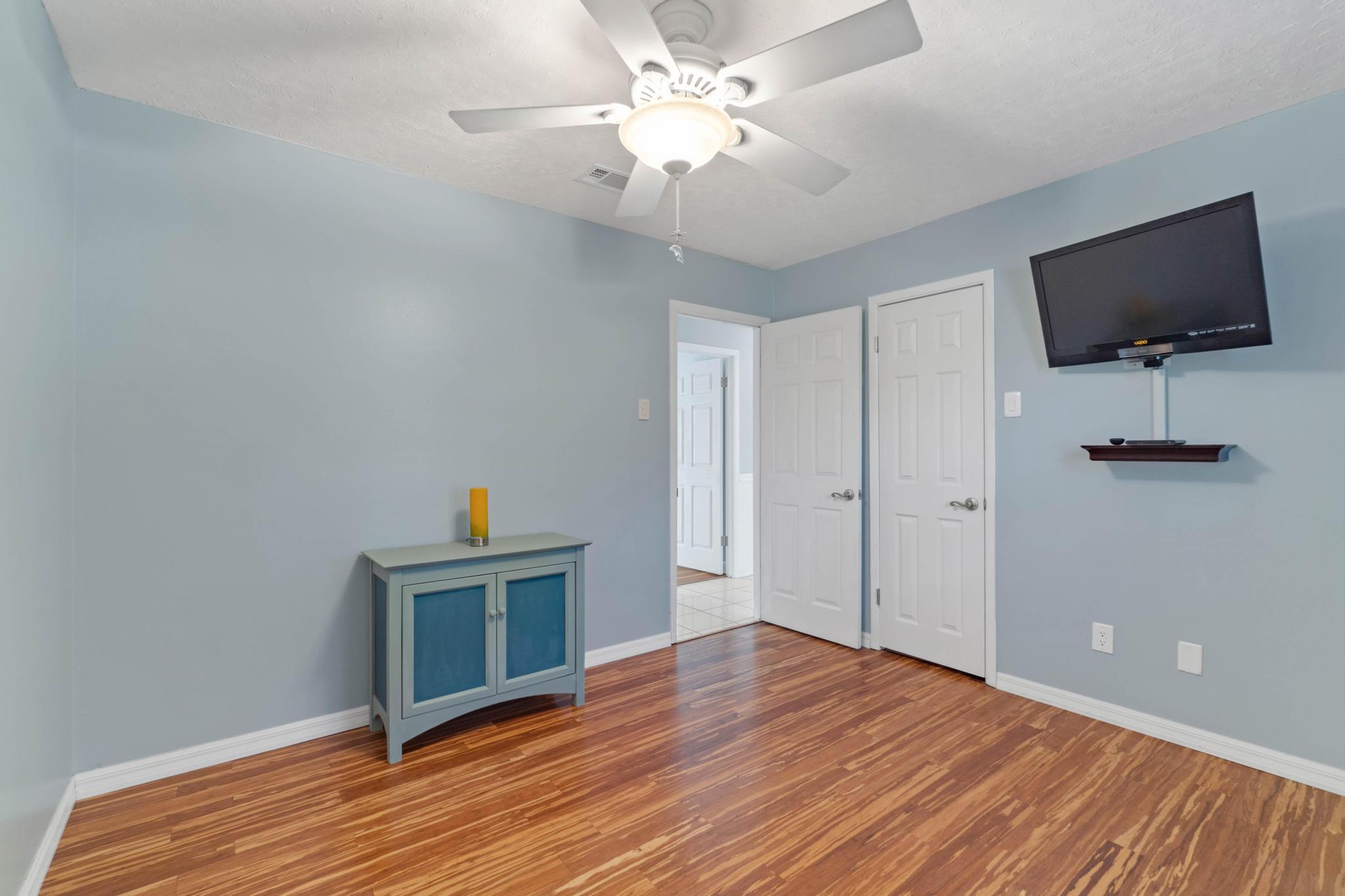 NORTH SHORES - Residential