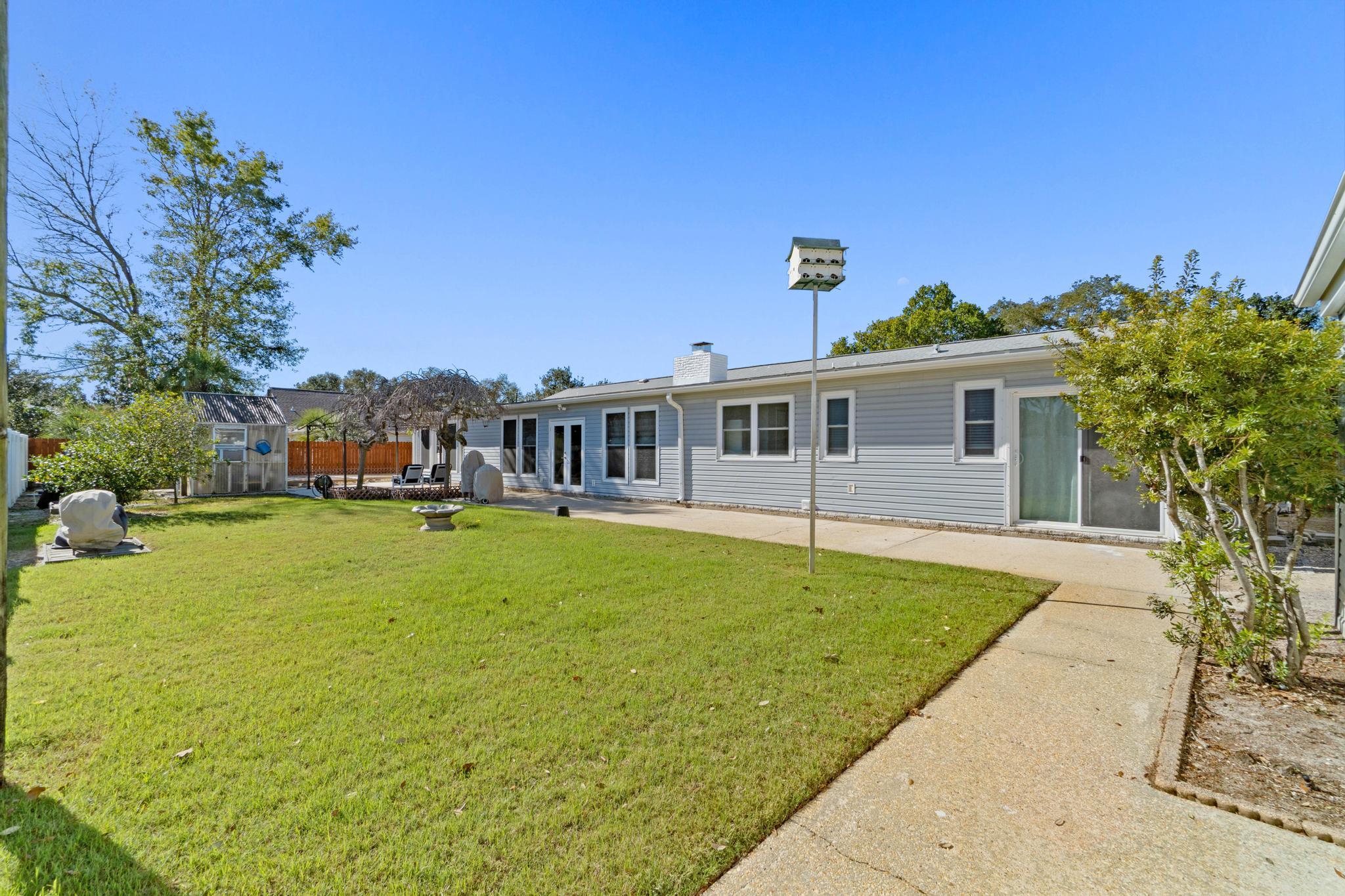 NORTH SHORES - Residential