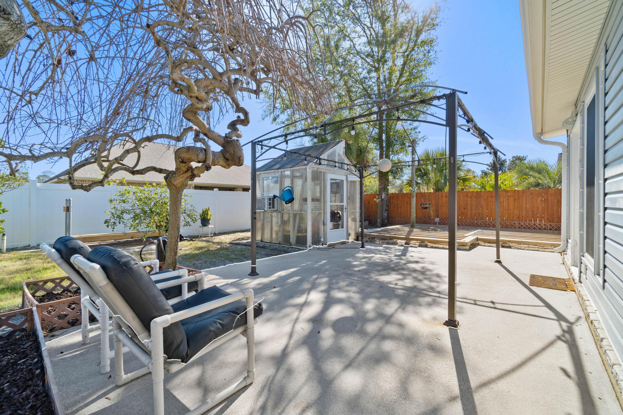 NORTH SHORES - Residential