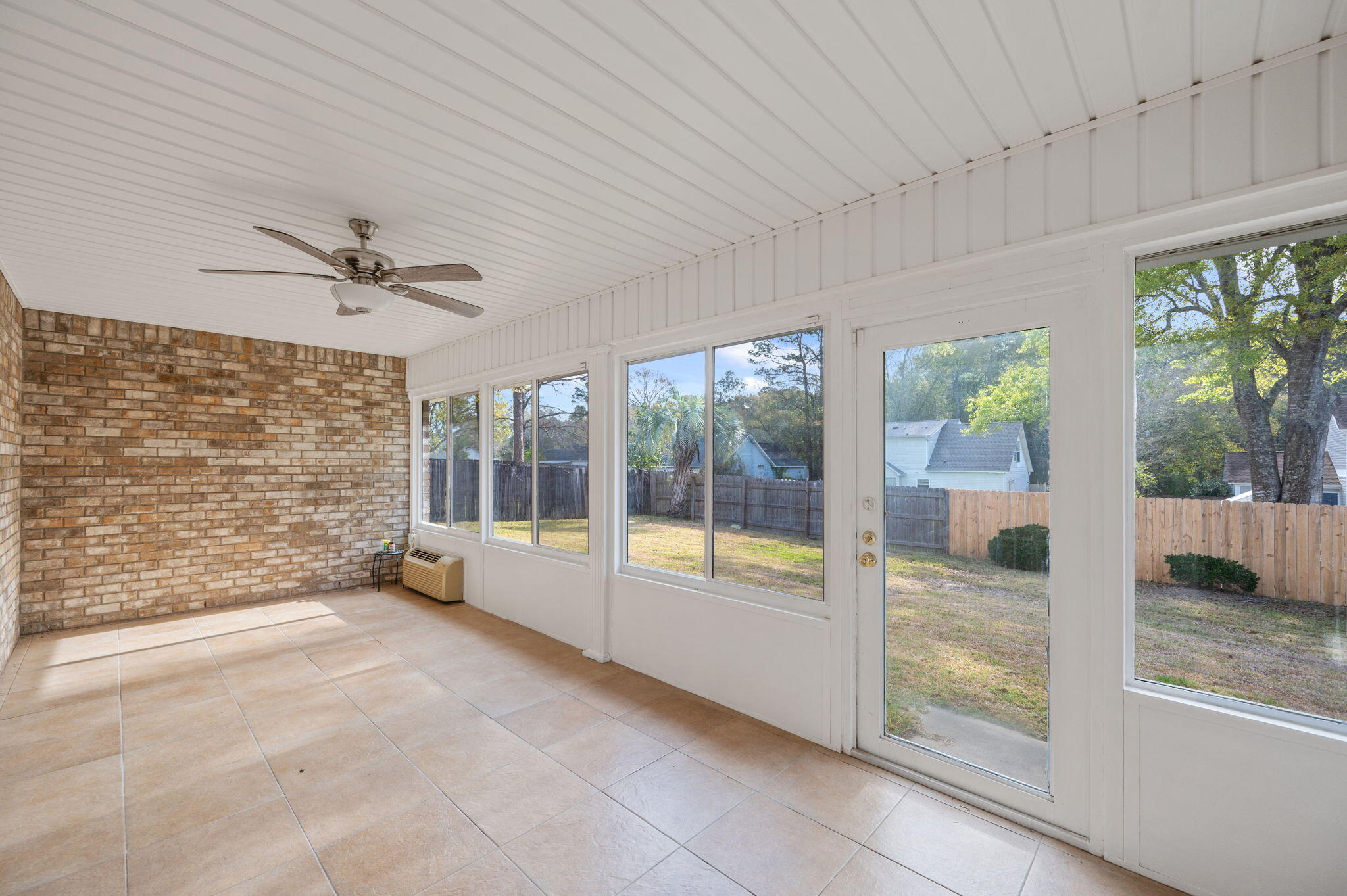 HERITAGE WOODS - Residential