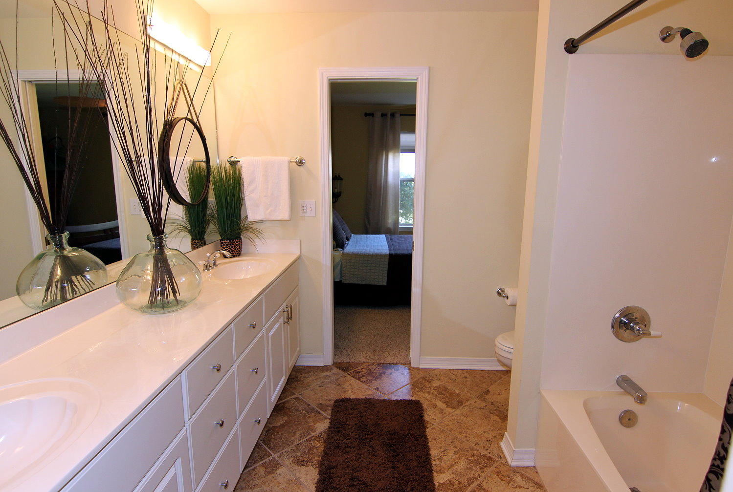 WINDSOR FOREST - Residential