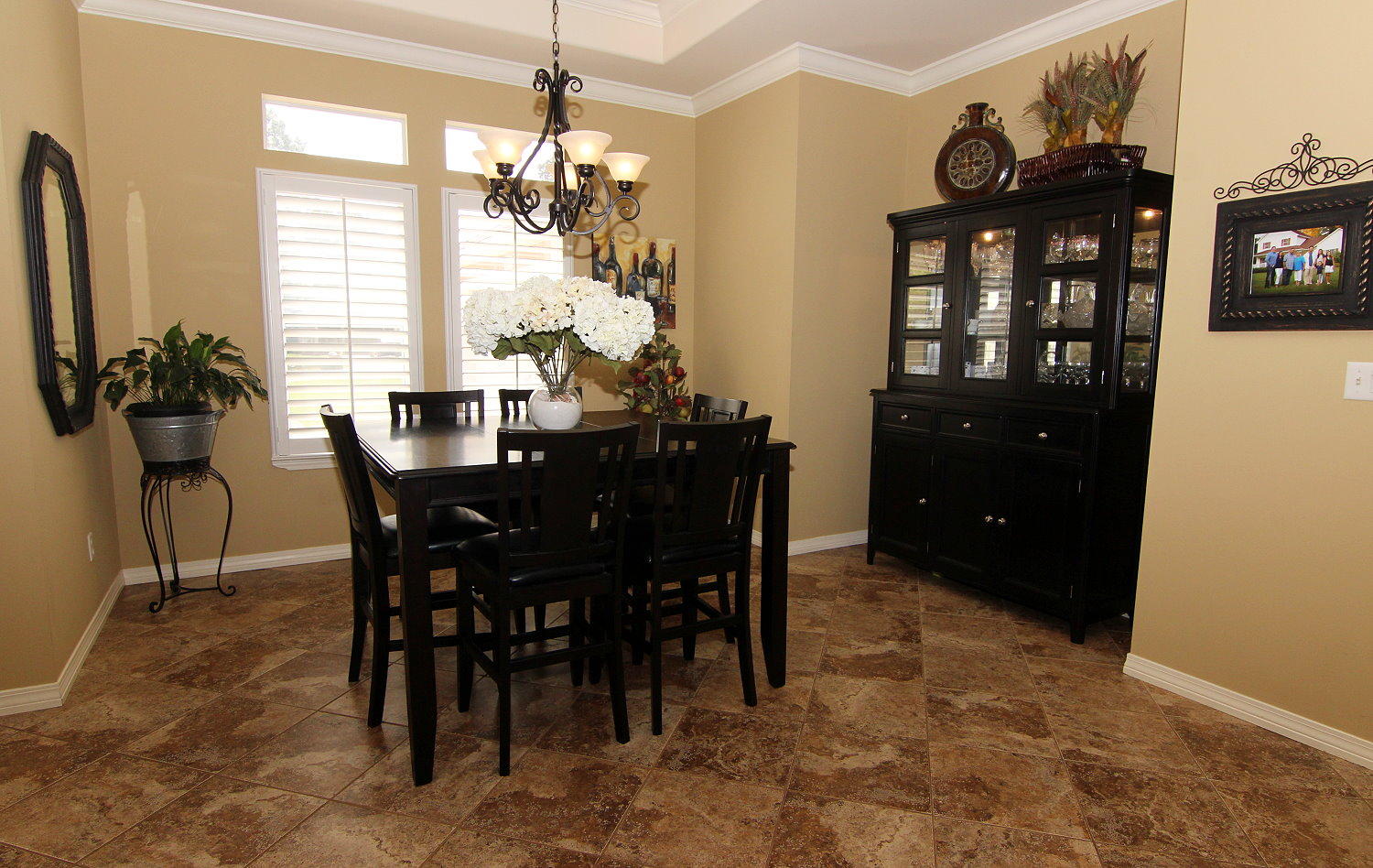 WINDSOR FOREST - Residential