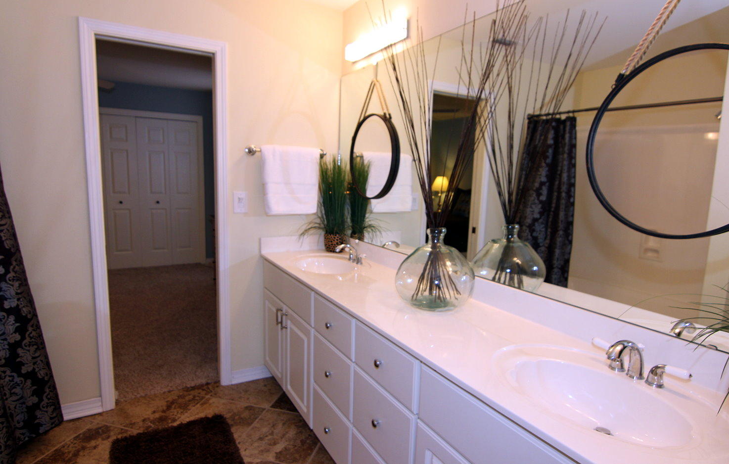 WINDSOR FOREST - Residential