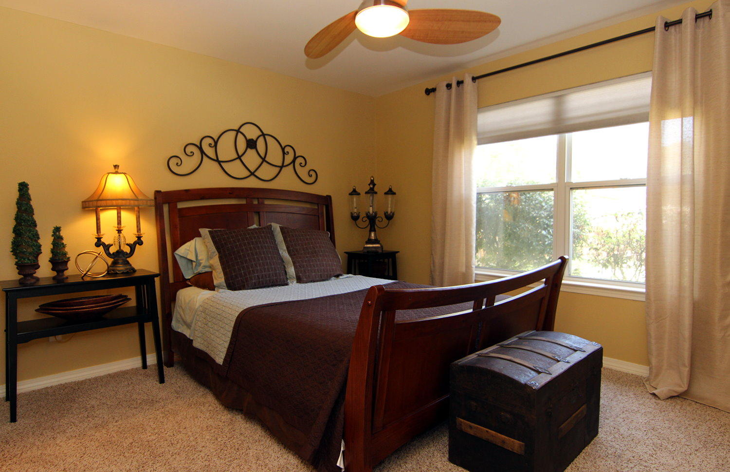 WINDSOR FOREST - Residential