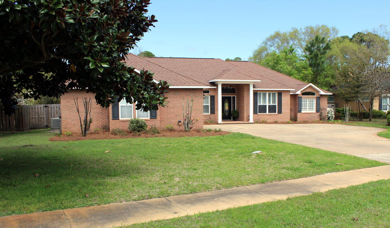 WINDSOR FOREST - Residential