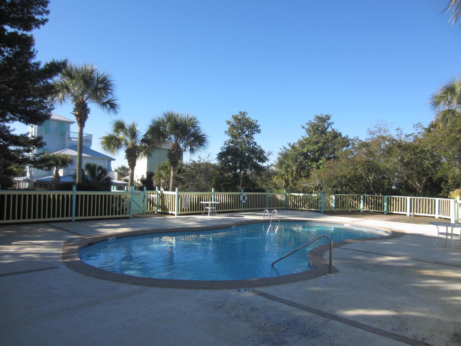 CALYPSO POINTE - Land