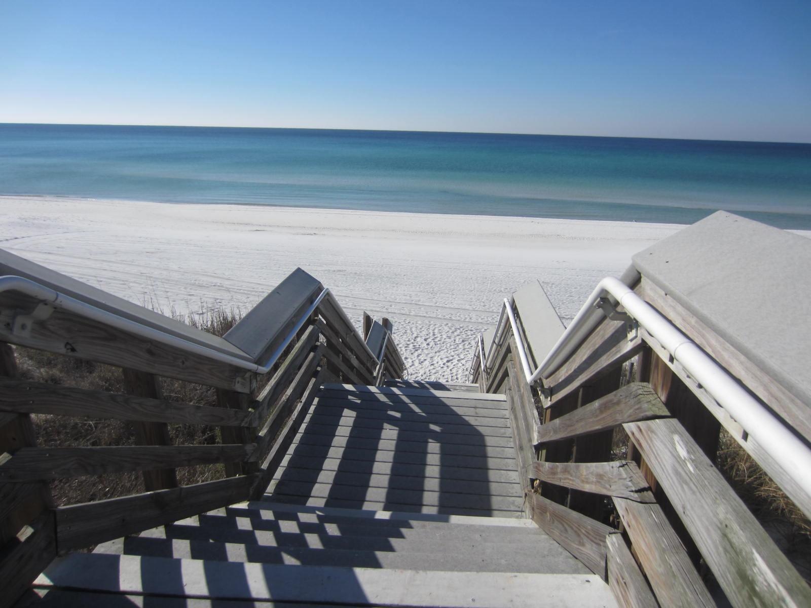 CALYPSO POINTE - Land