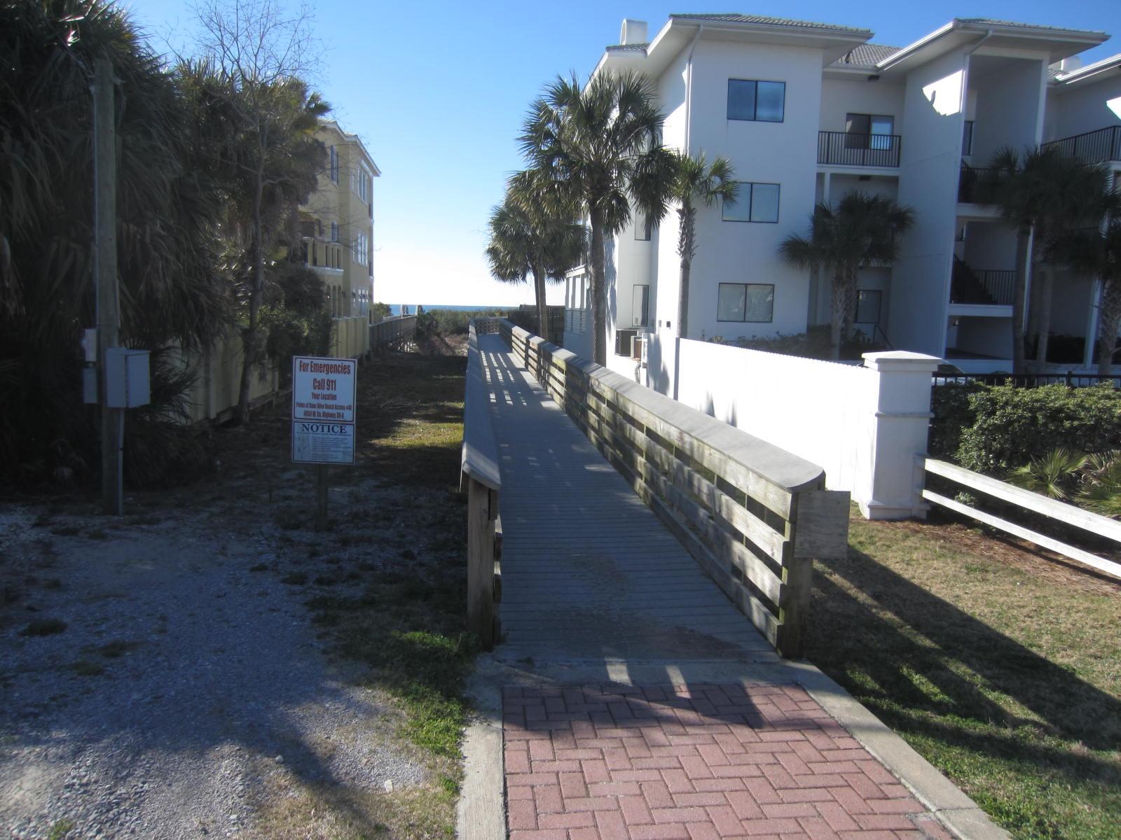 CALYPSO POINTE - Land