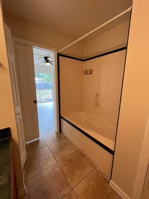 DIAMOND VIEW T/H - Residential Lease