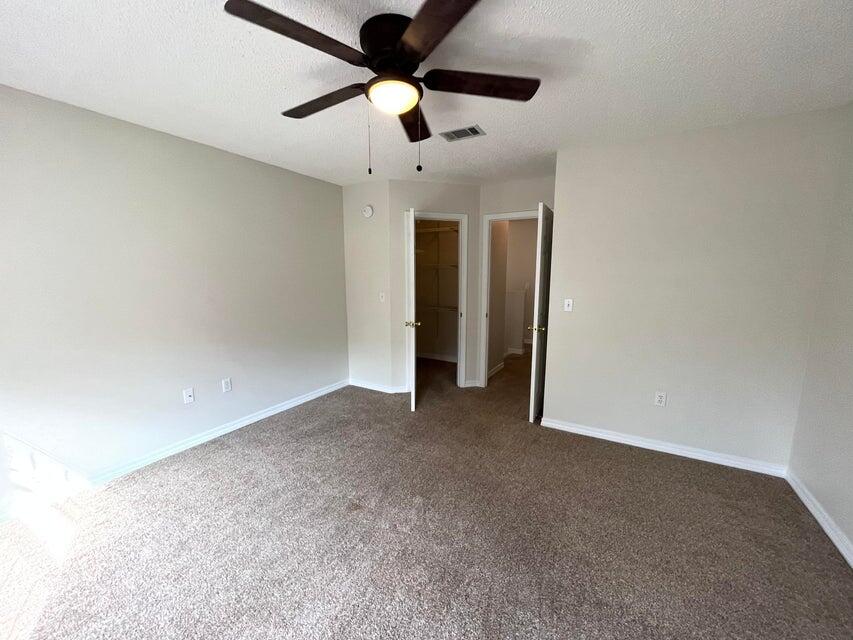 DIAMOND VIEW T/H - Residential Lease