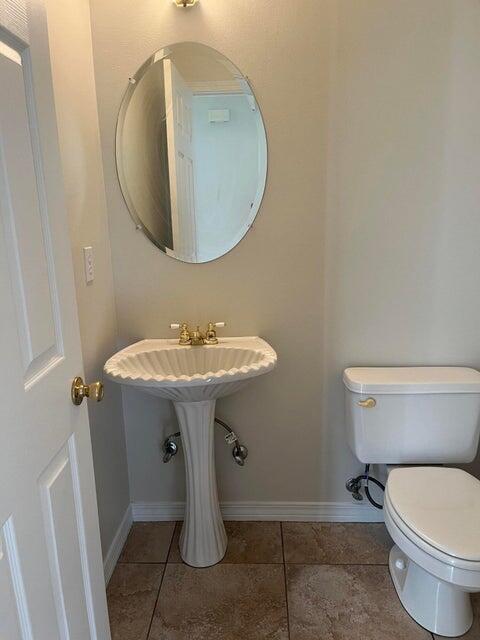 DIAMOND VIEW T/H - Residential Lease