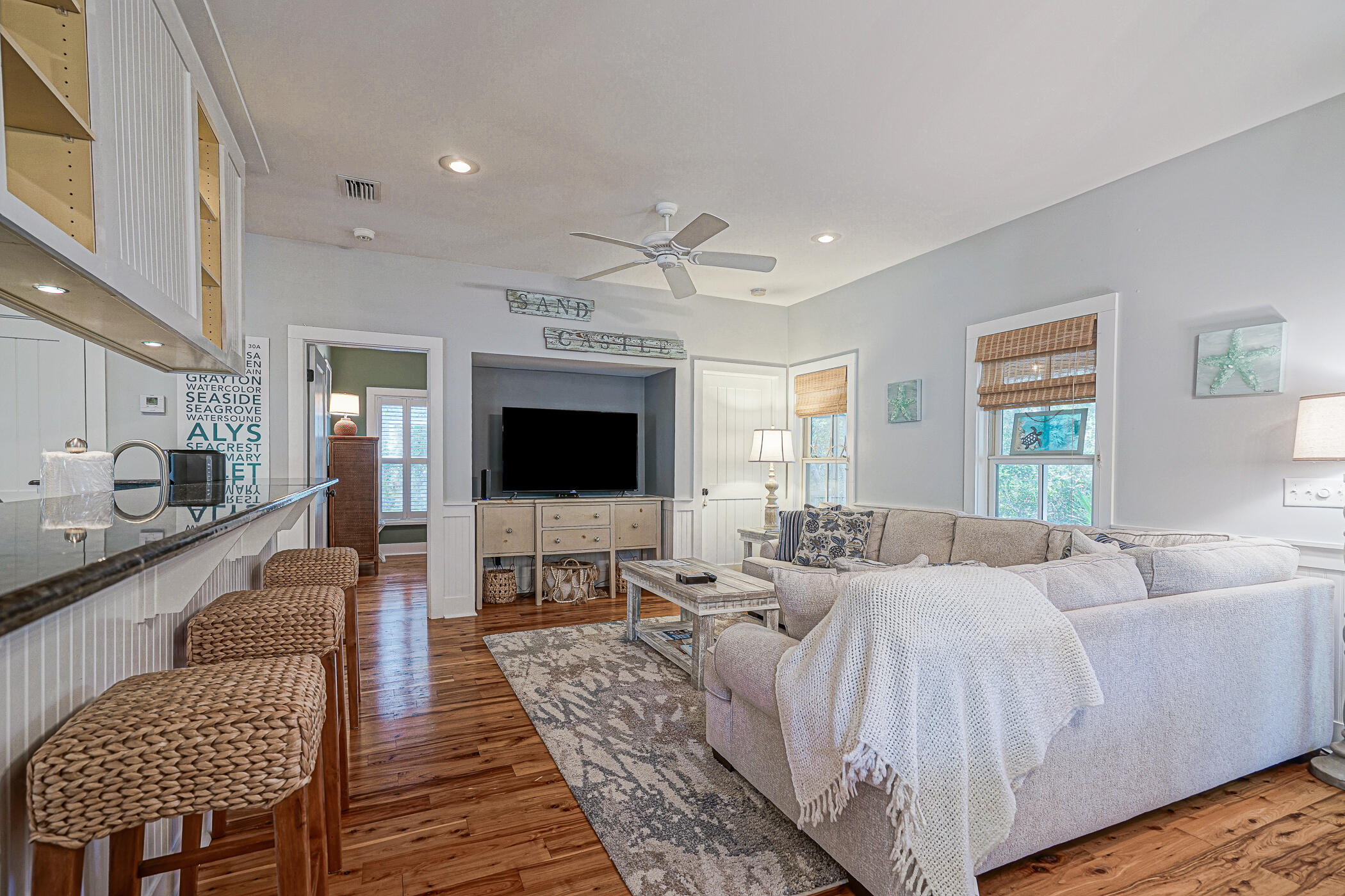 MAGNOLIA COTTAGES - Residential