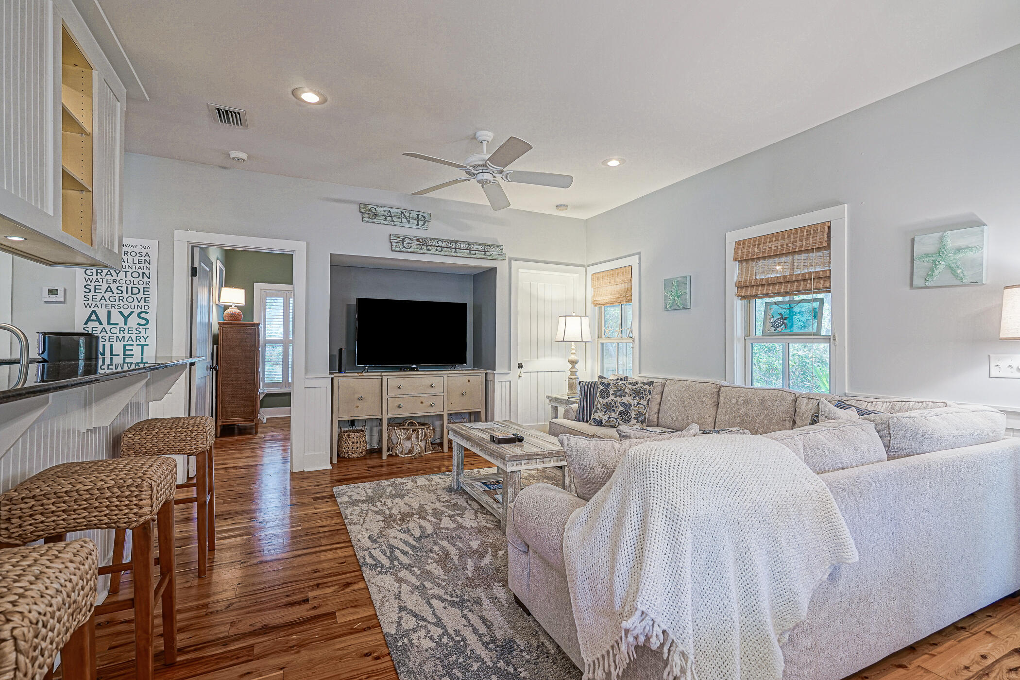 MAGNOLIA COTTAGES - Residential