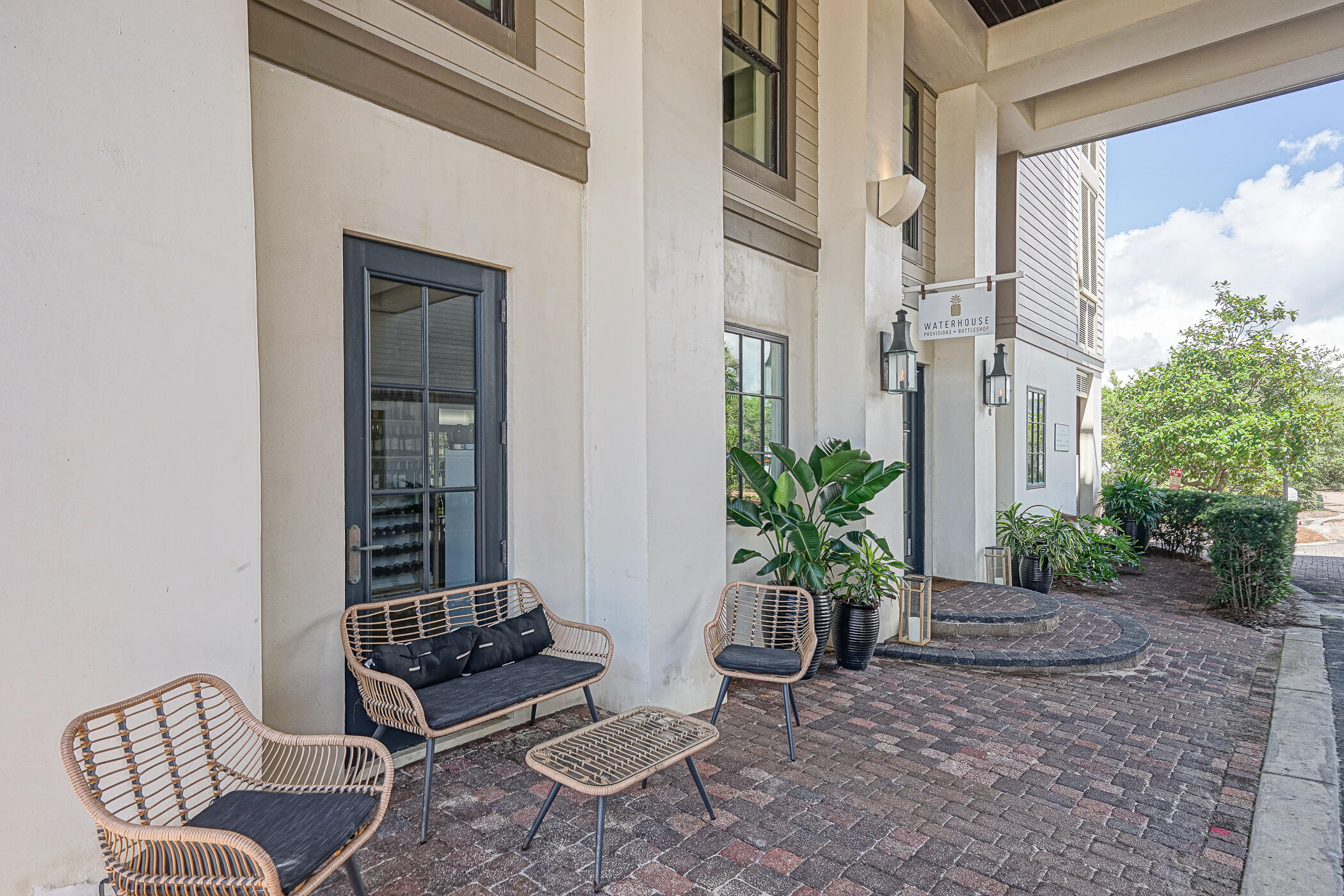 MAGNOLIA COTTAGES - Residential