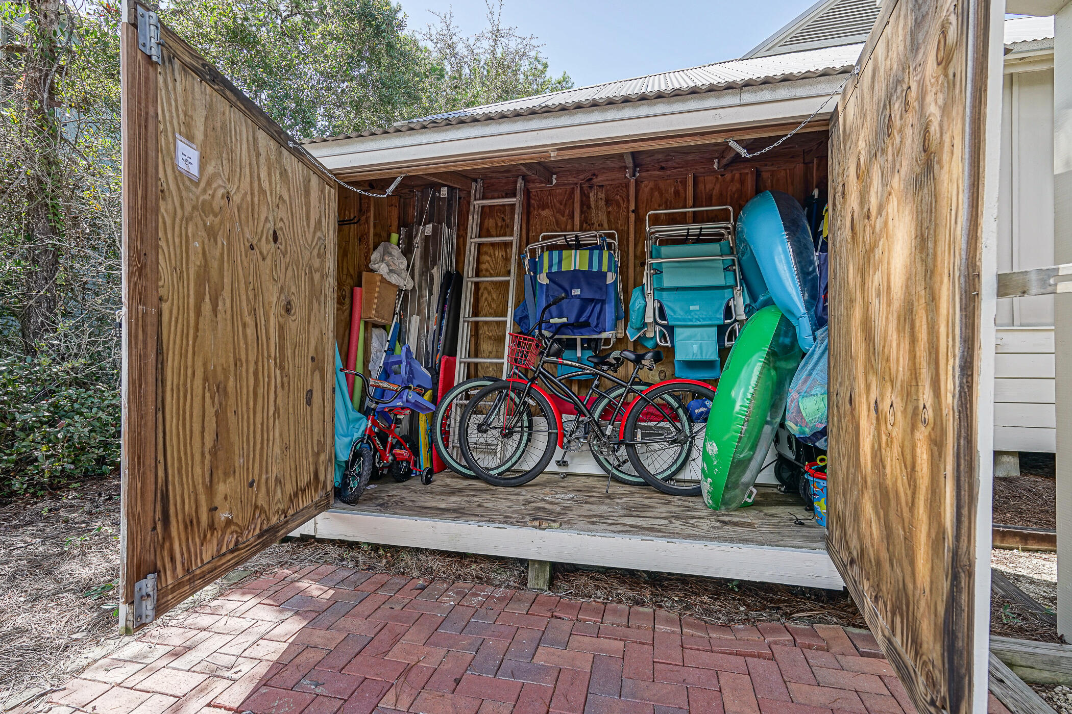 MAGNOLIA COTTAGES - Residential