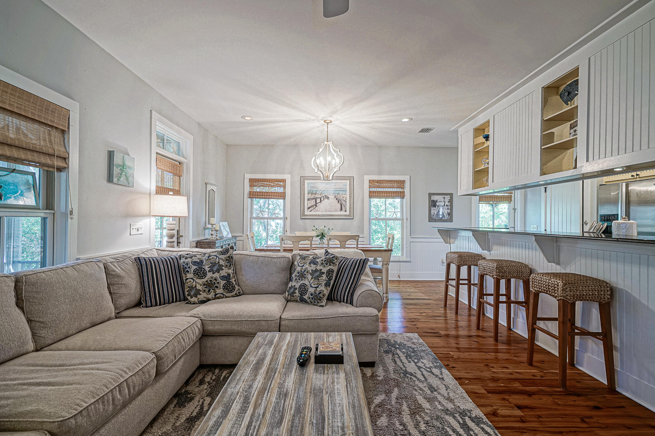 MAGNOLIA COTTAGES - Residential