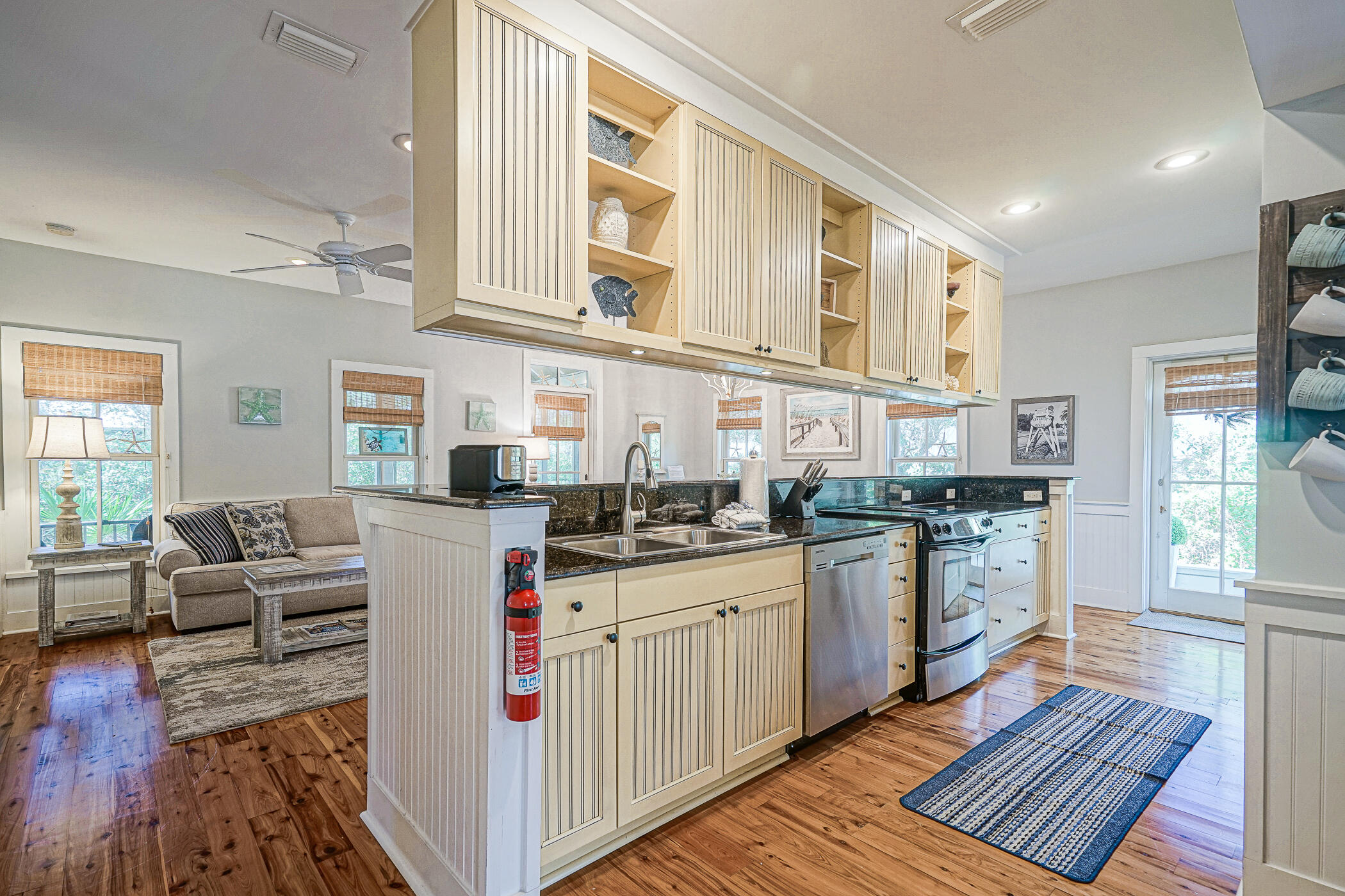 MAGNOLIA COTTAGES - Residential