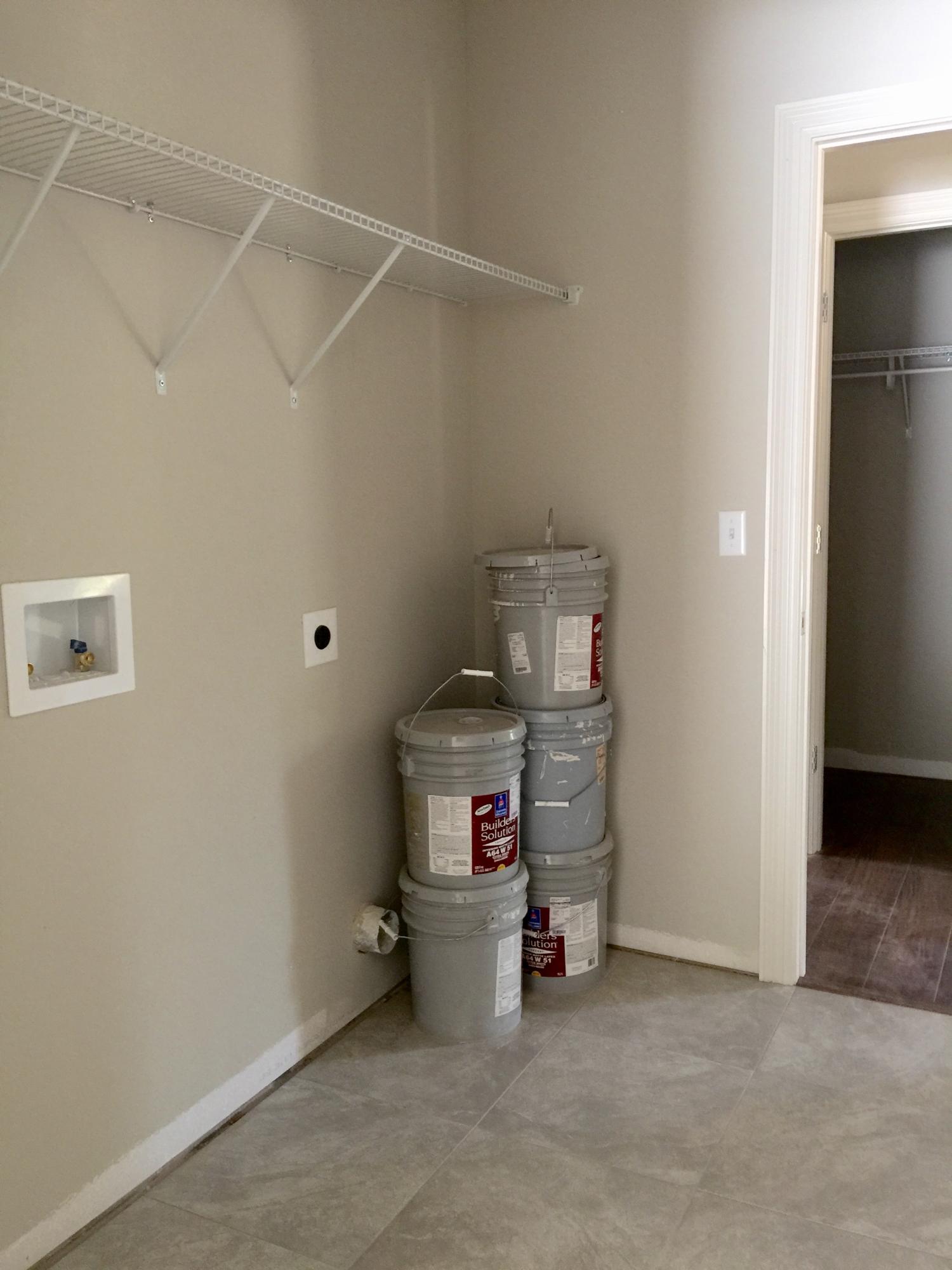 VALPARAISO PINECREST 6 - Residential