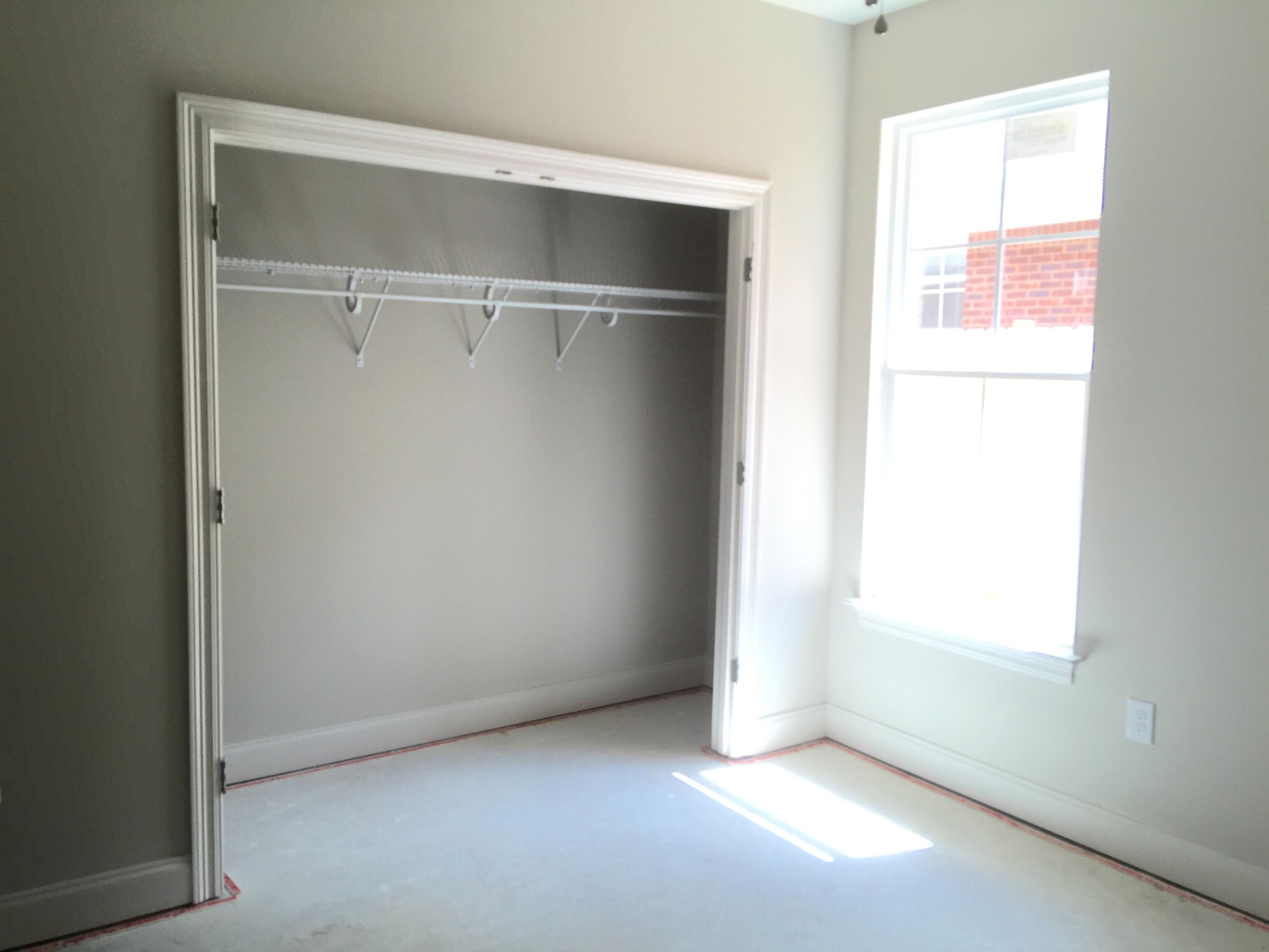 VALPARAISO PINECREST 6 - Residential