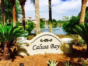 CALUSA BAY S/D - Land