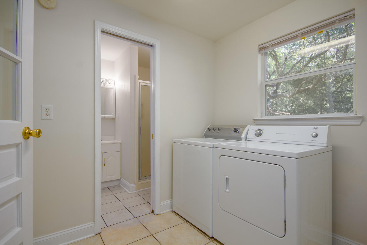 GARNIERS BEACH - Residential