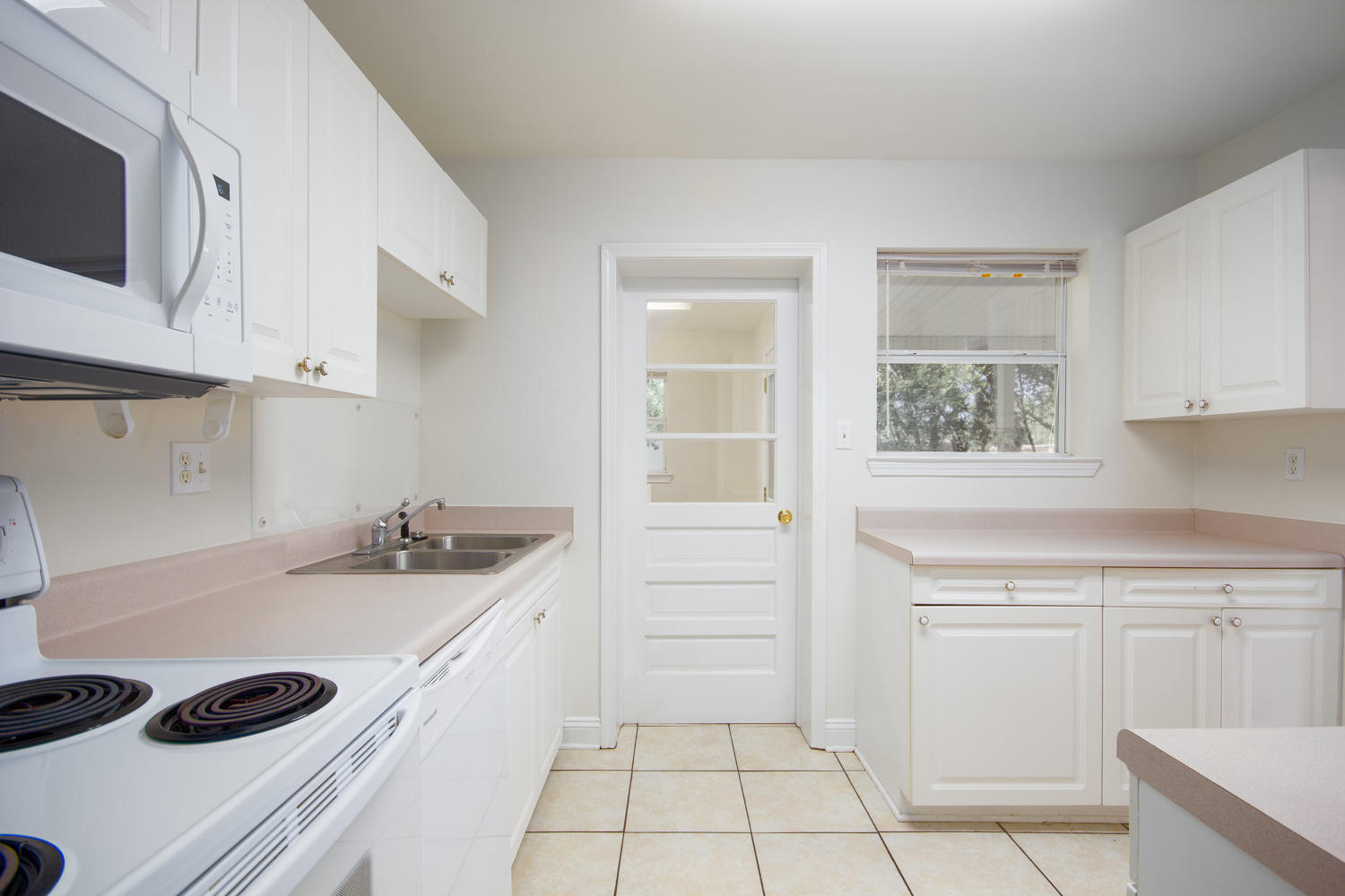 GARNIERS BEACH - Residential