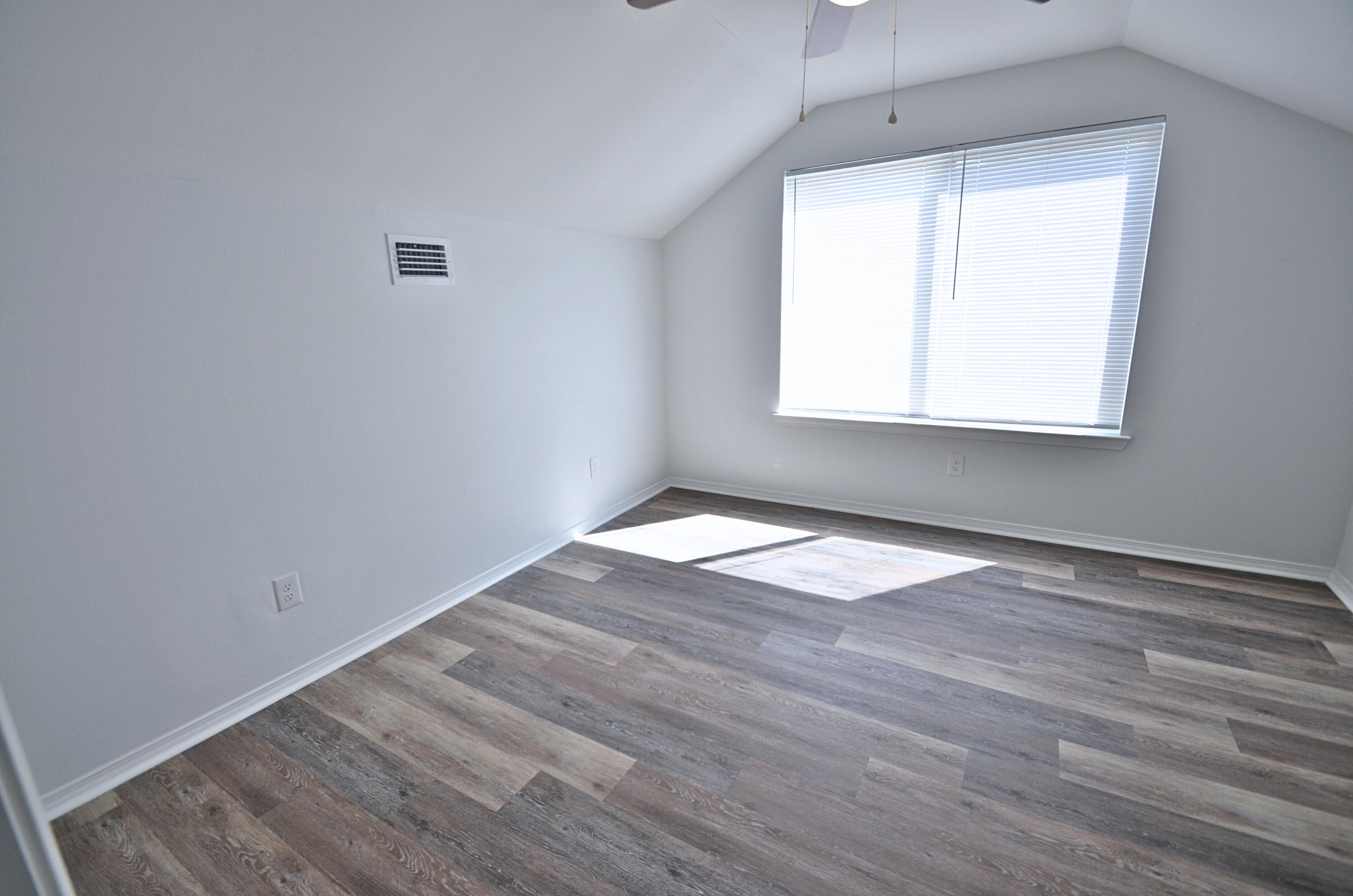 SCHNIEDER COURT S/D - Residential Lease