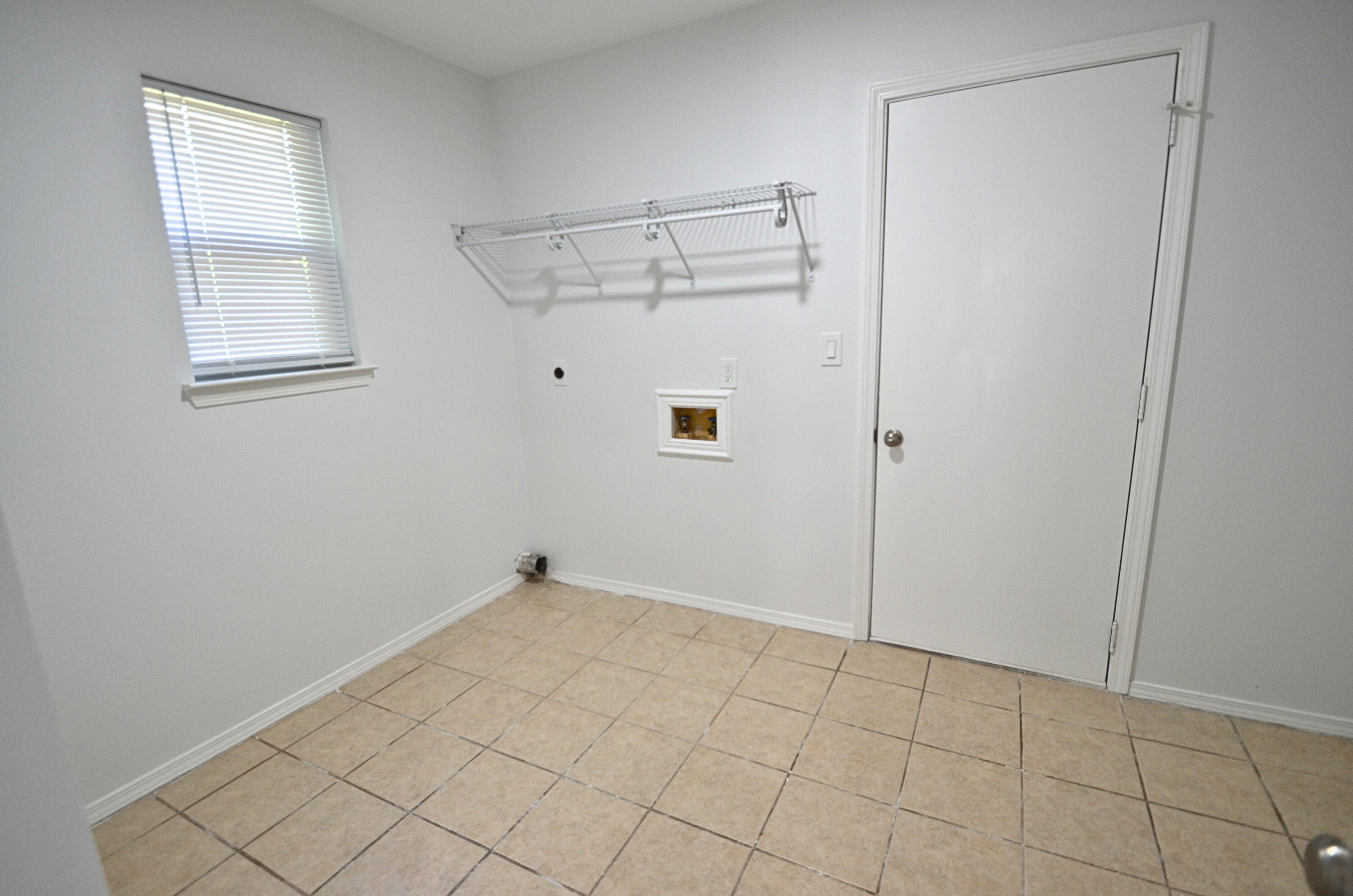 SCHNIEDER COURT S/D - Residential Lease