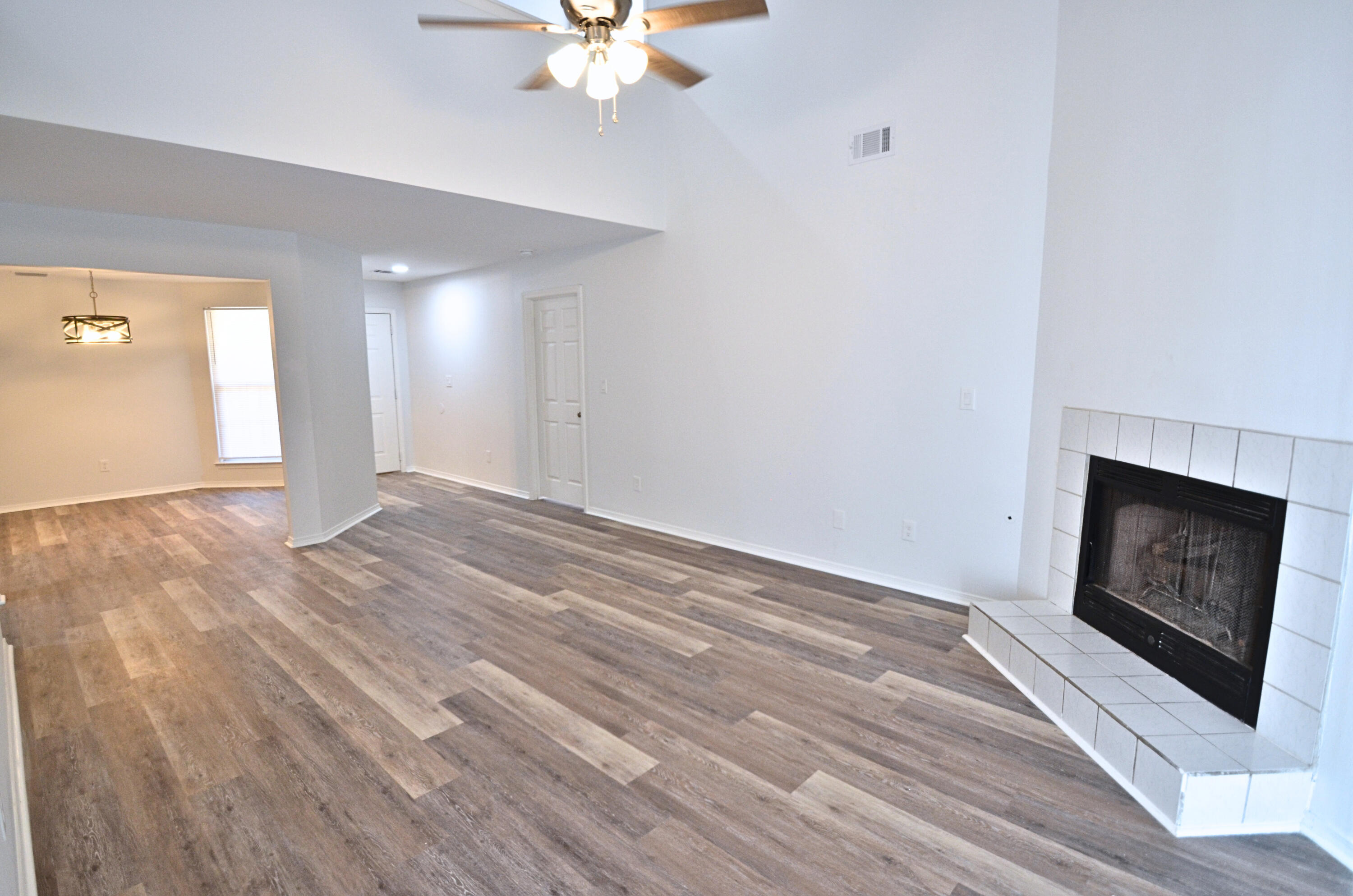 SCHNIEDER COURT S/D - Residential Lease