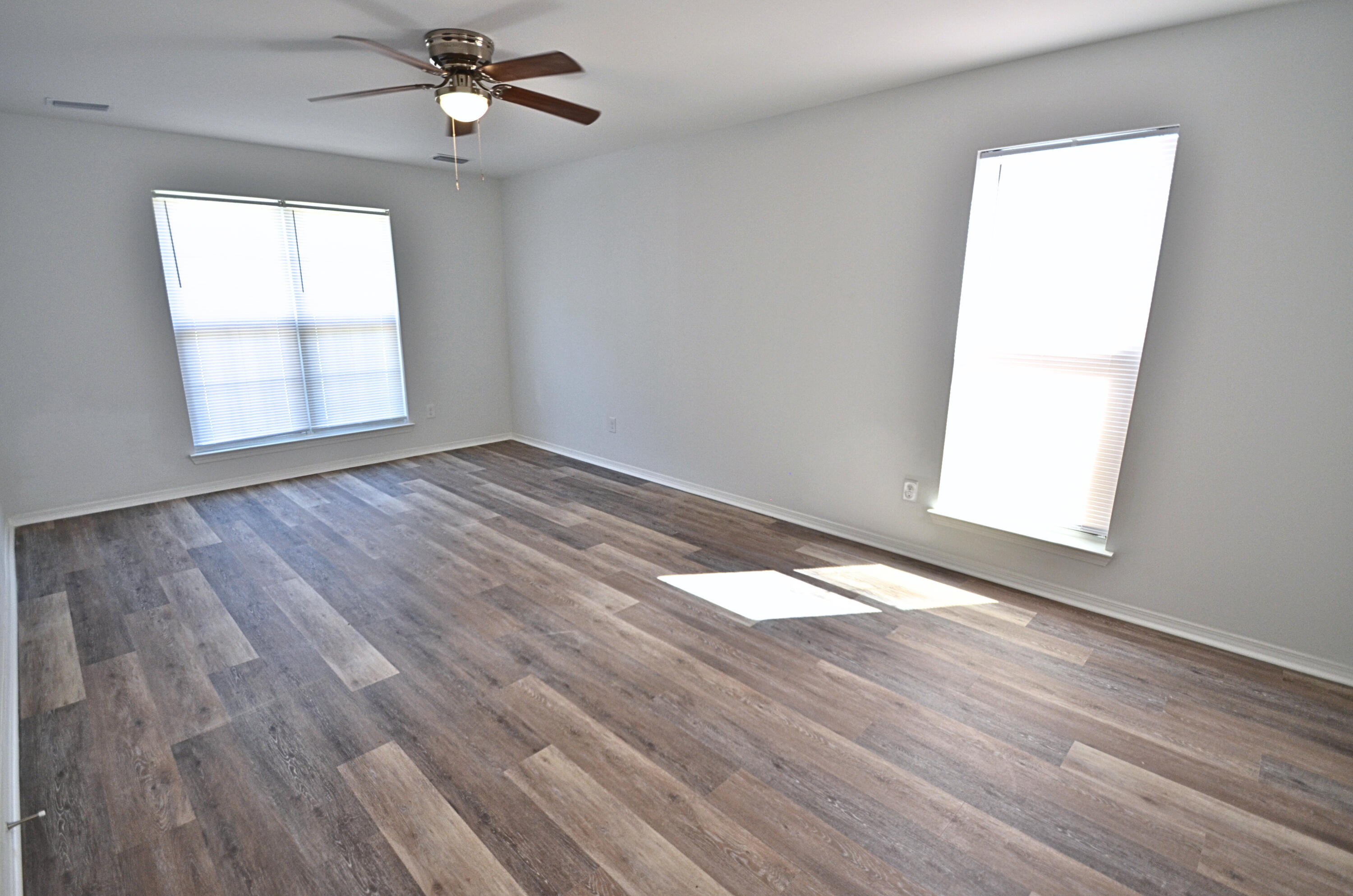 SCHNIEDER COURT S/D - Residential Lease
