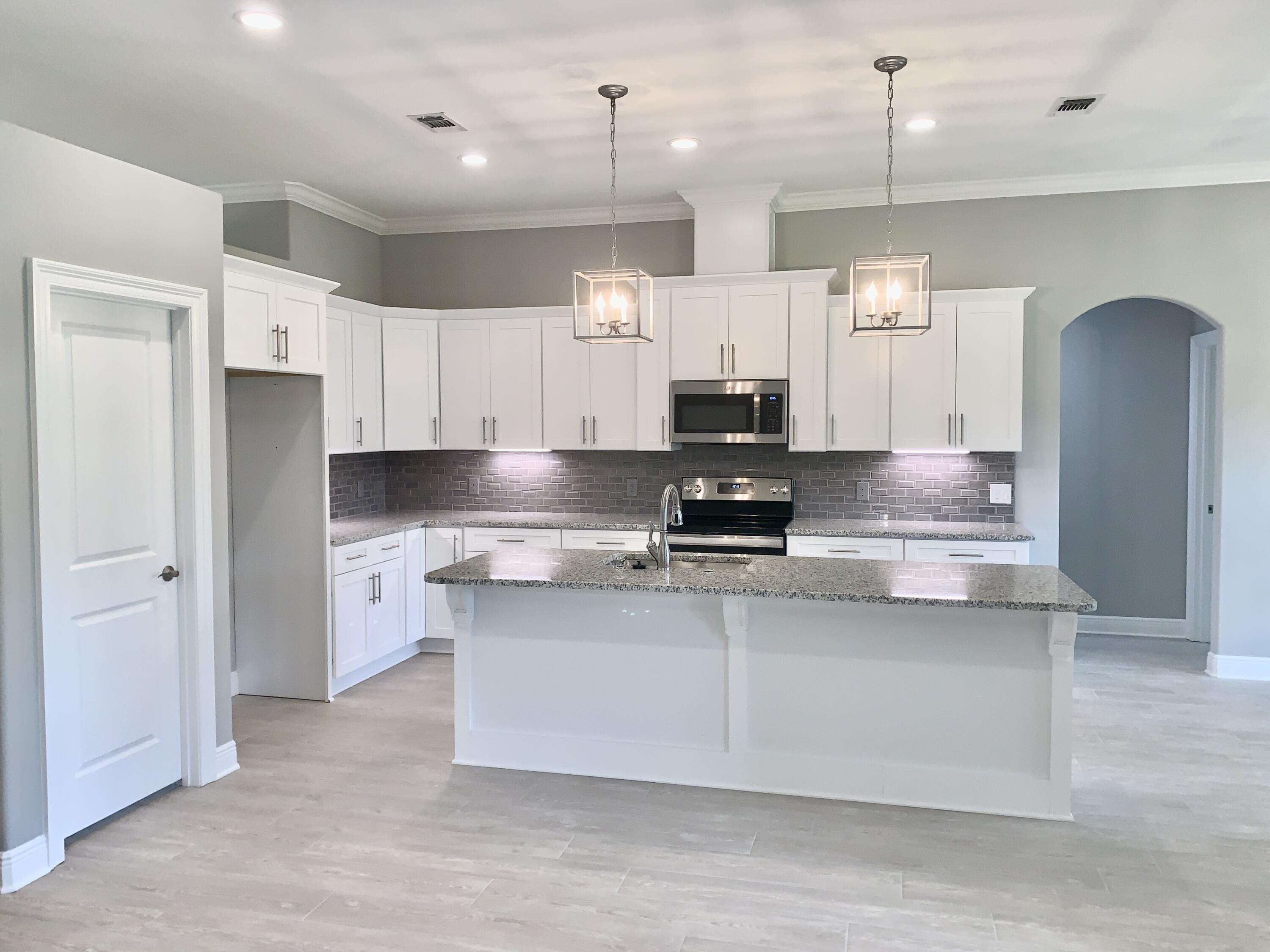 HOLLEY BY THE SEA - Residential