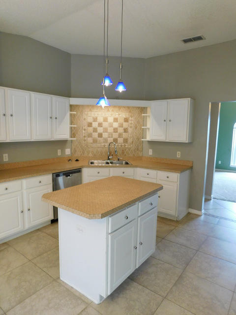 COUNTRYVIEW ESTATES 10TH ADDN - Residential