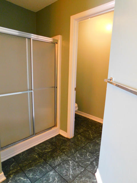 COUNTRYVIEW ESTATES 10TH ADDN - Residential