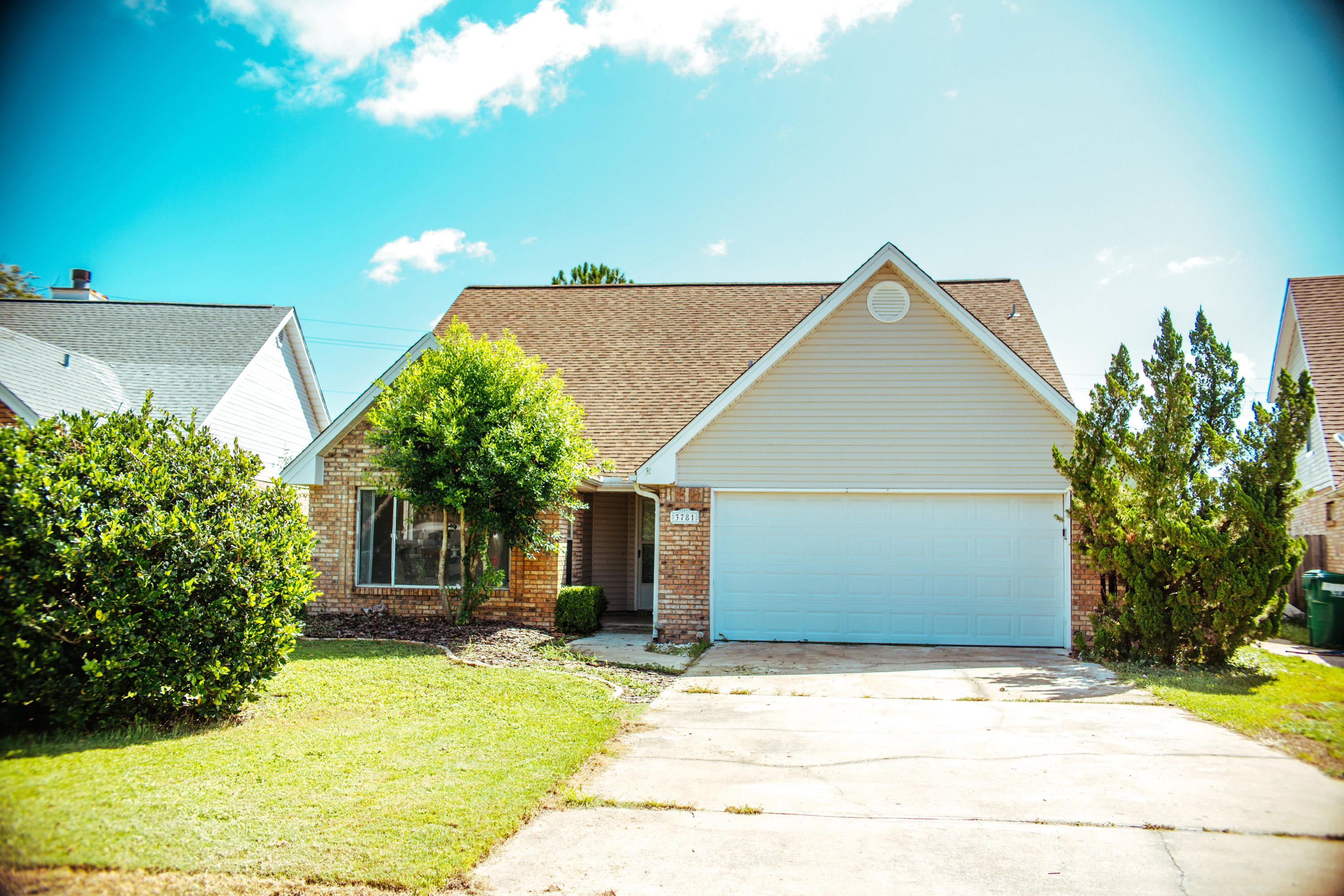 Harbor Breeze - Residential