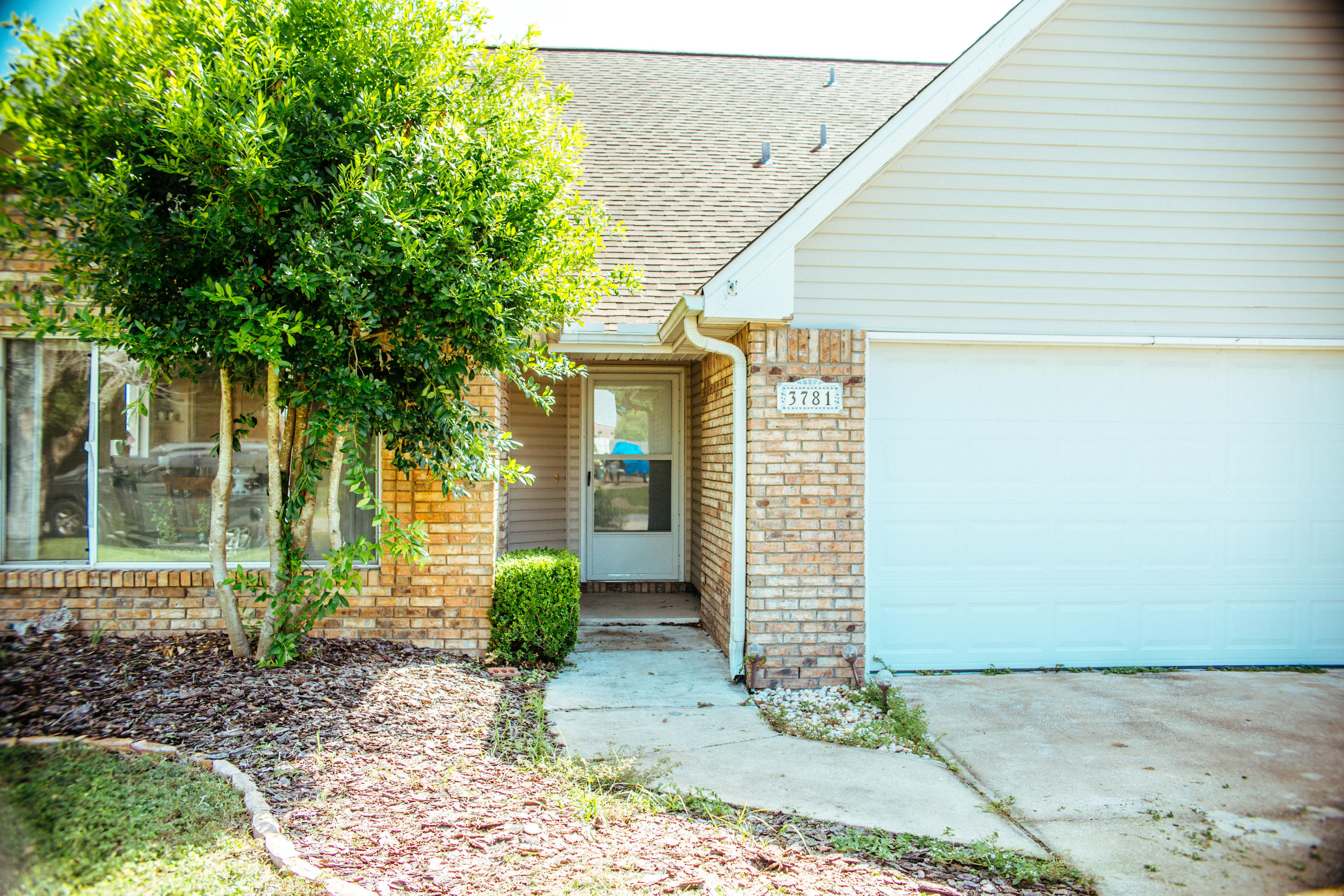 Harbor Breeze - Residential