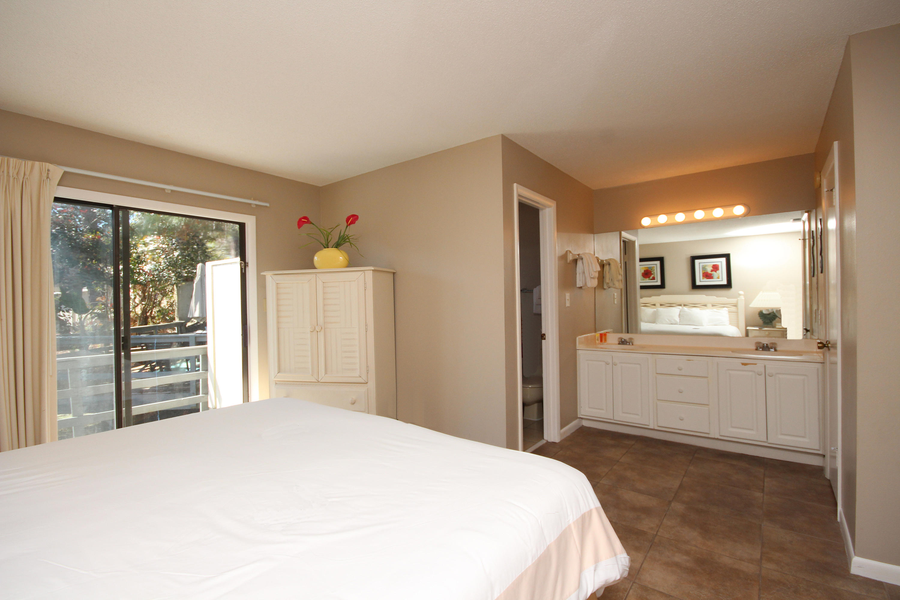 LINKSIDE VILLAGE UNIT 1 - Residential