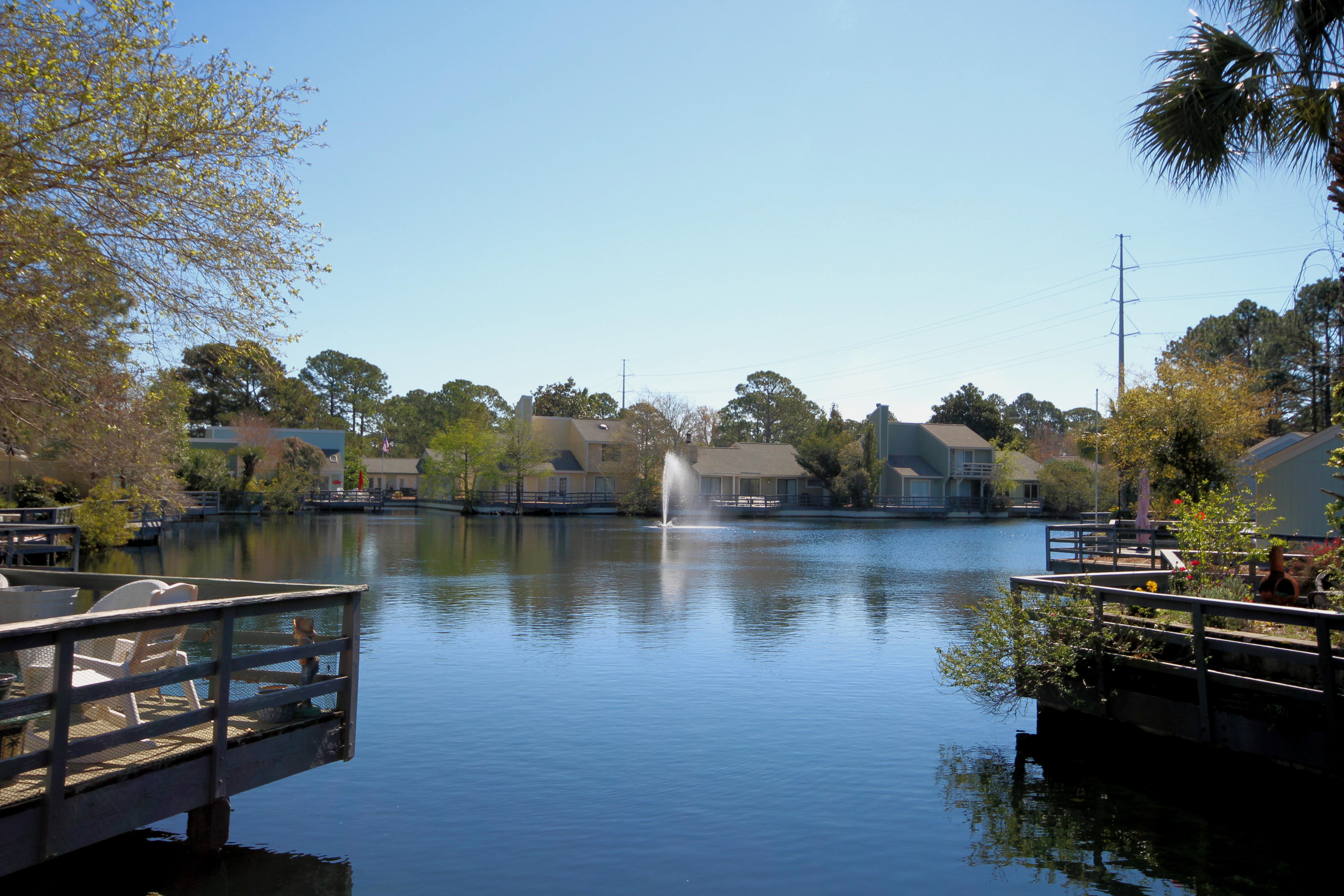 LINKSIDE VILLAGE UNIT 1 - Residential