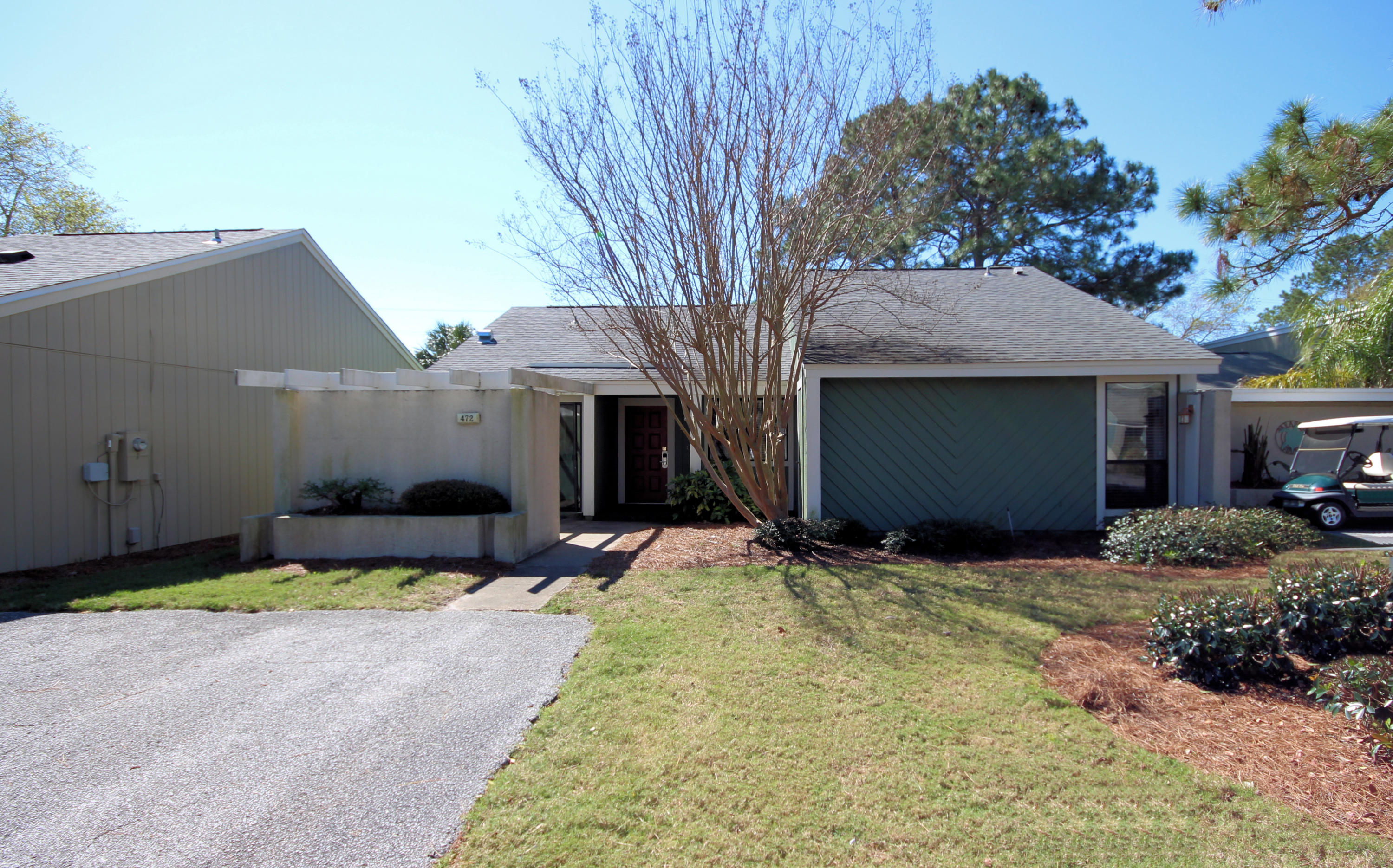 LINKSIDE VILLAGE UNIT 1 - Residential