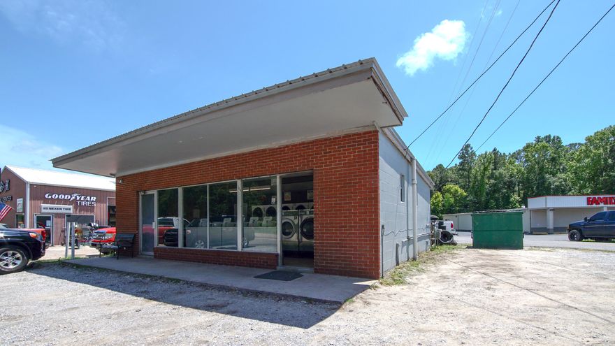 Freeport Laundromat - Established Community Staple Since 1968Now available is the opportunity to own a well-established, turnkey laundromat located in the heart of the Freeport community. Serving residents since 1968, this long-standing business has built a solid reputation for reliability and convenience, making it a trusted part of daily life for generations of locals.This fully operational laundromat comes equipped with all machinery and infrastructure in place, allowing for seamless ownership transition. With an estimated current gross income of approximately $95,000 annually.Whether you're an experienced operator or a first-time buyer, this is a rare chance to step into a profitable, community-loved business with proven performance and immediate cash flow.

Highlights:

Established in 1968 - Over 55 years in business
Turnkey operation - All equipment included in sale
Estimated Gross income: $95,000/year
Located in a high-traffic, central area of Freeport

Don't miss this opportunity to own a piece of Freeport history with strong financials and long-term community support. Call your favorite Agent today! 