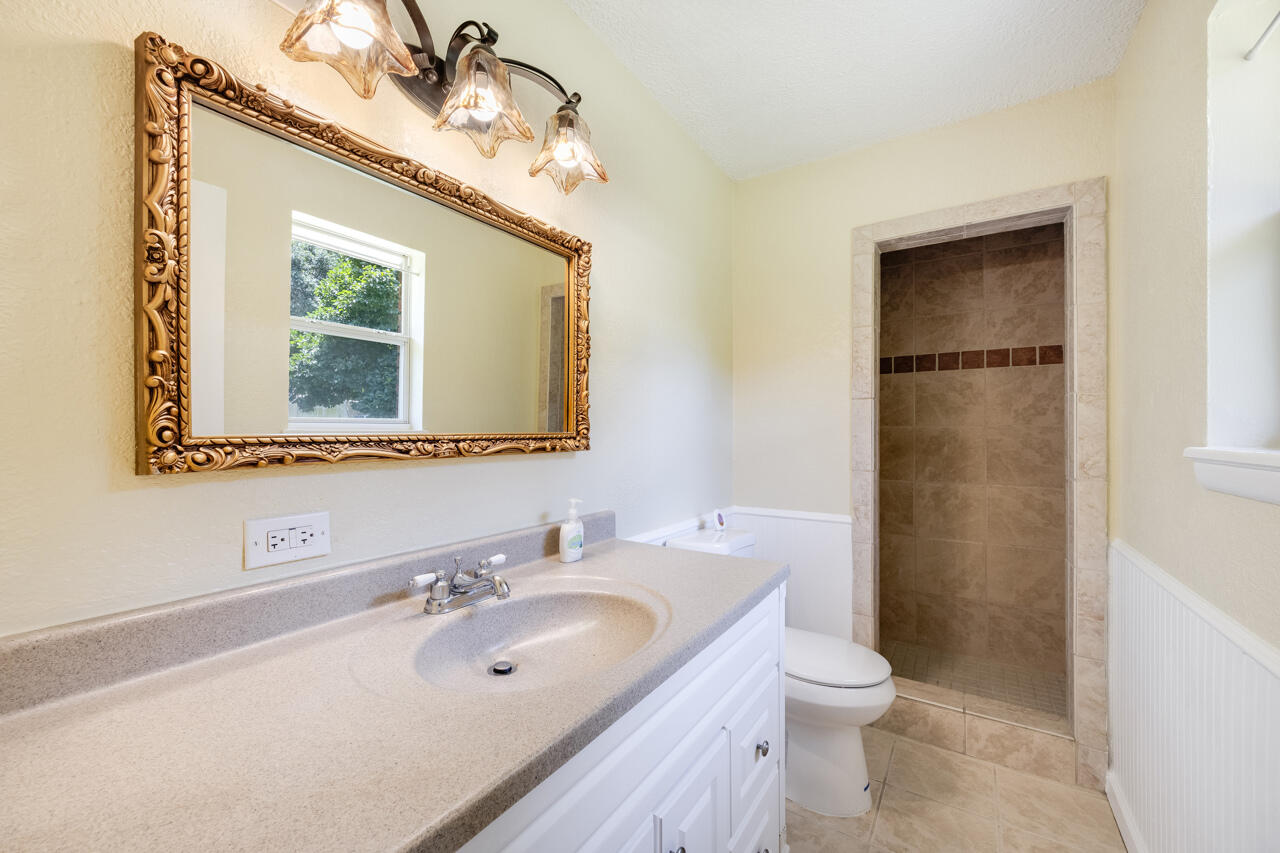 NO RECORDED SUBDIVISION - Residential