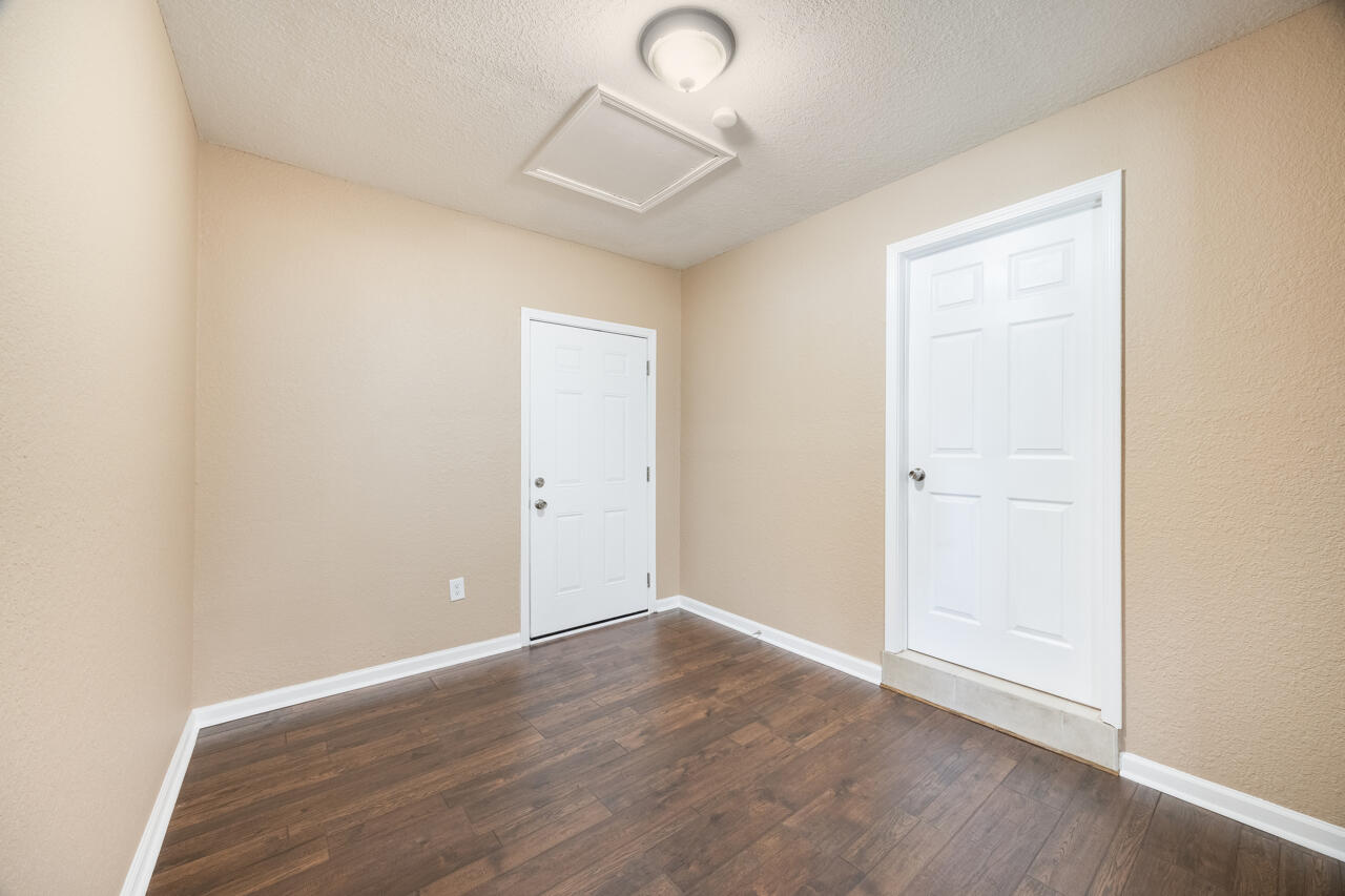 NO RECORDED SUBDIVISION - Residential