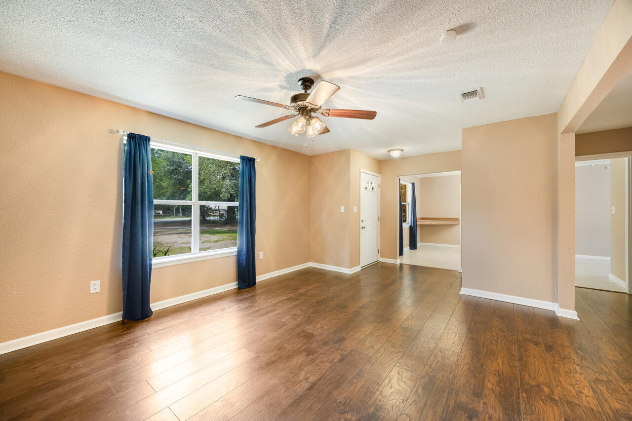 NO RECORDED SUBDIVISION - Residential