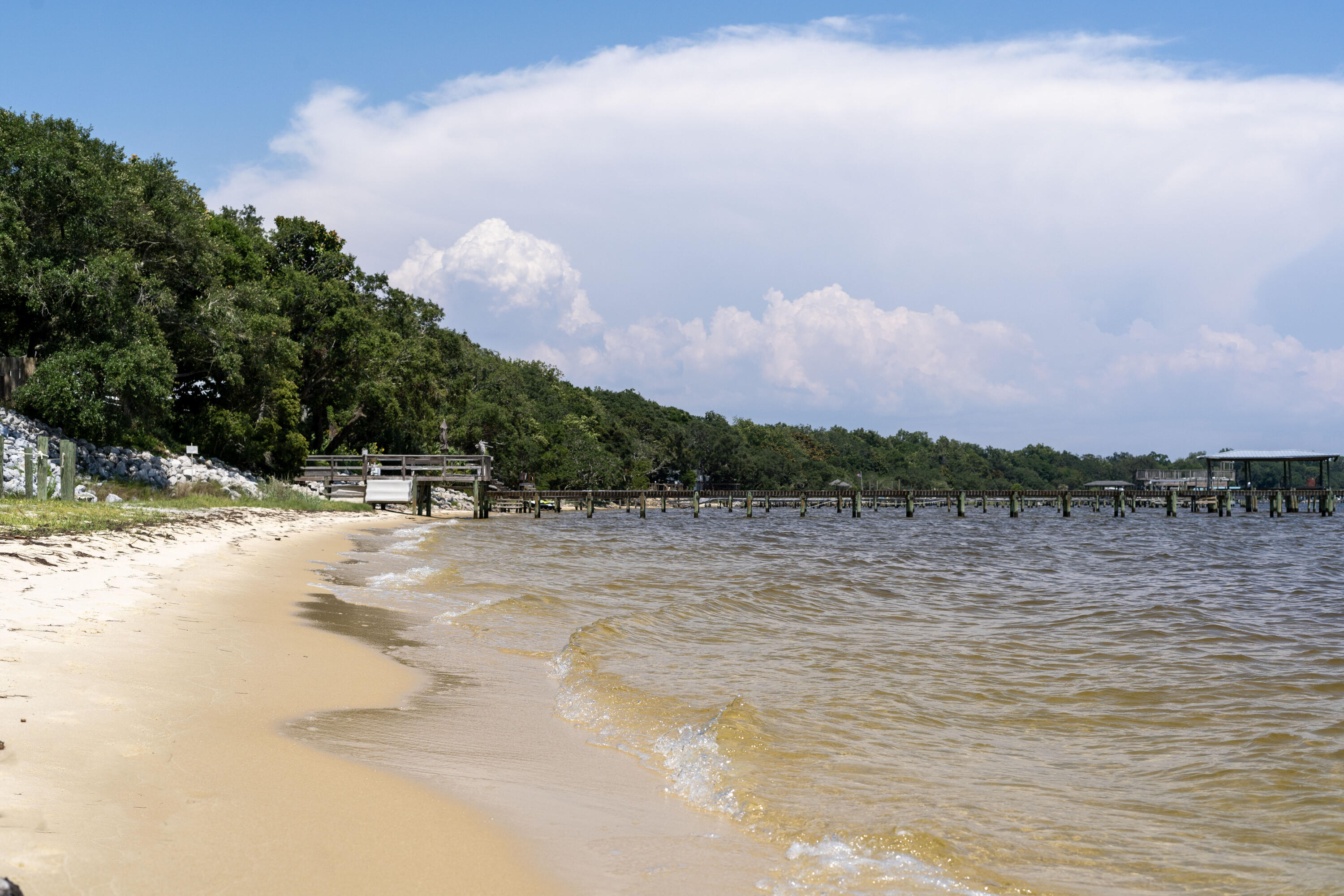 LAKE PIPPIN - Residential