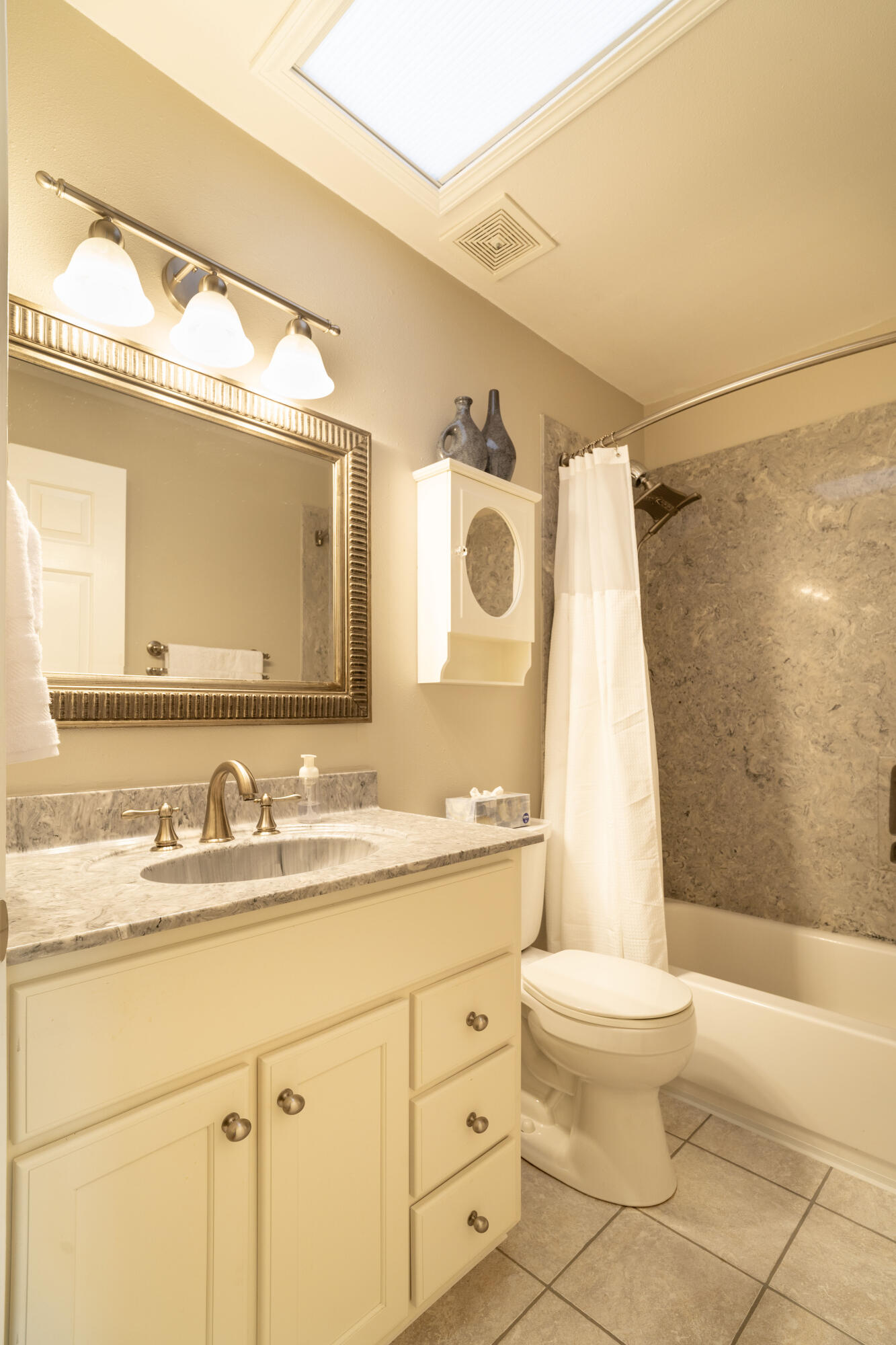 LAKE PIPPIN - Residential