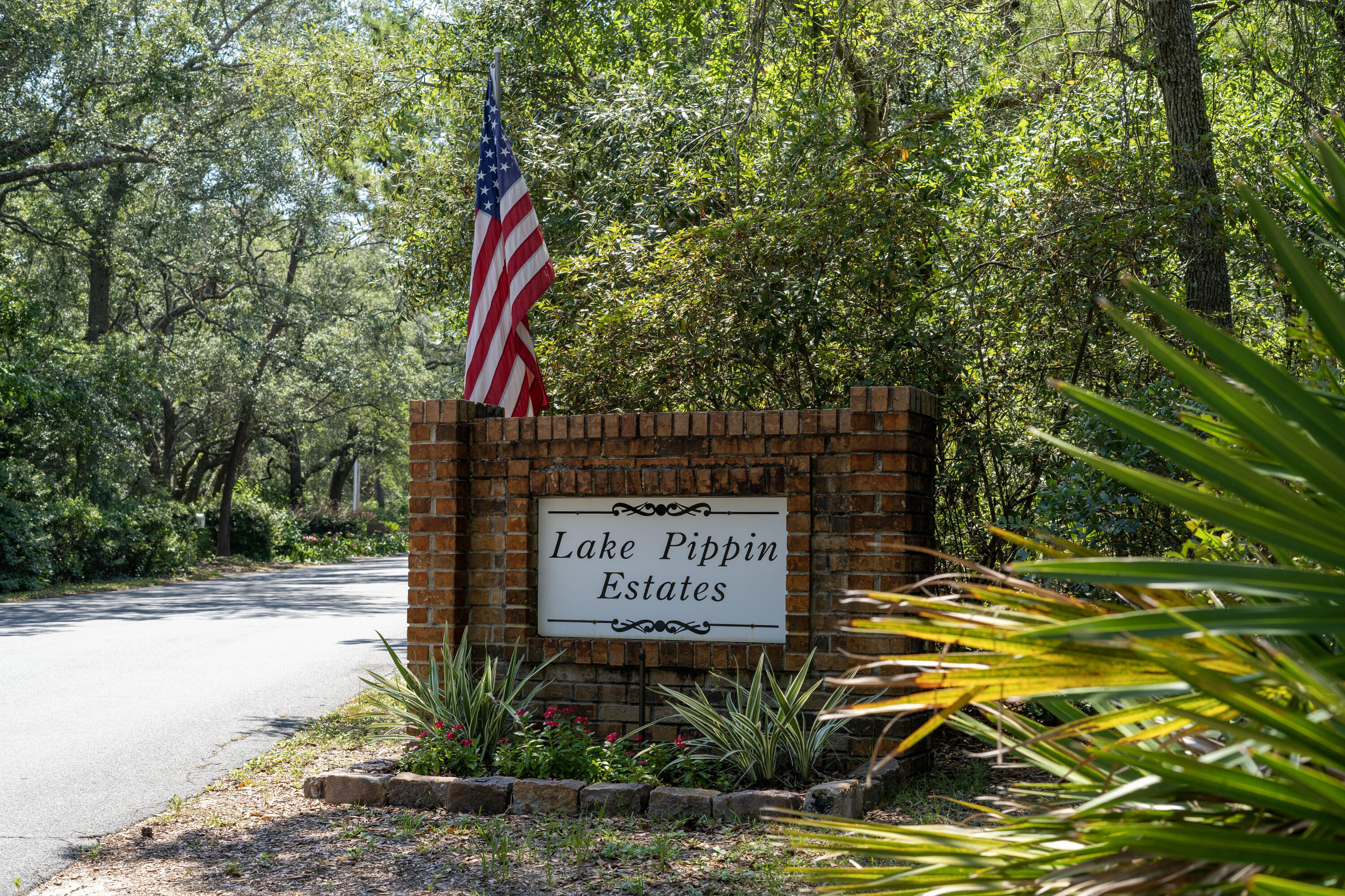 LAKE PIPPIN - Residential