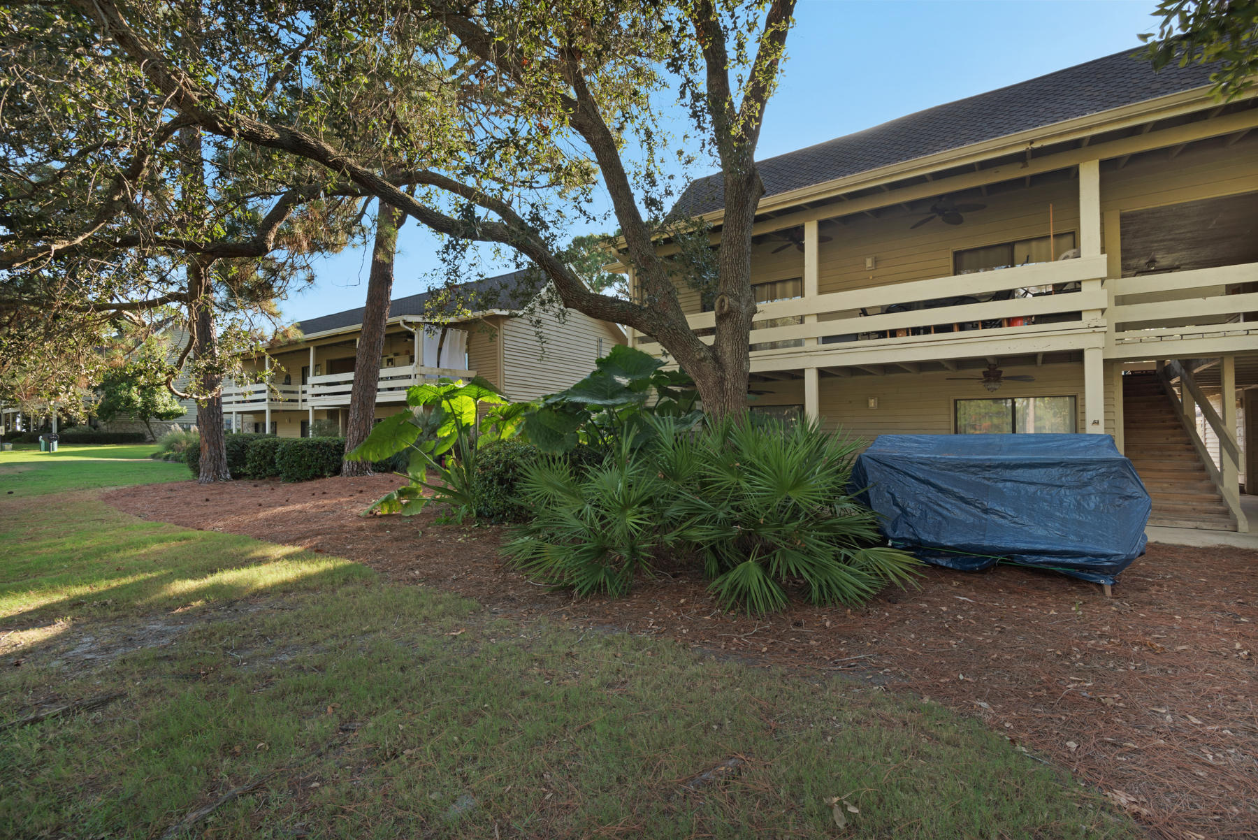 SEASCAPE CONDO GARDEN VILLA - Residential