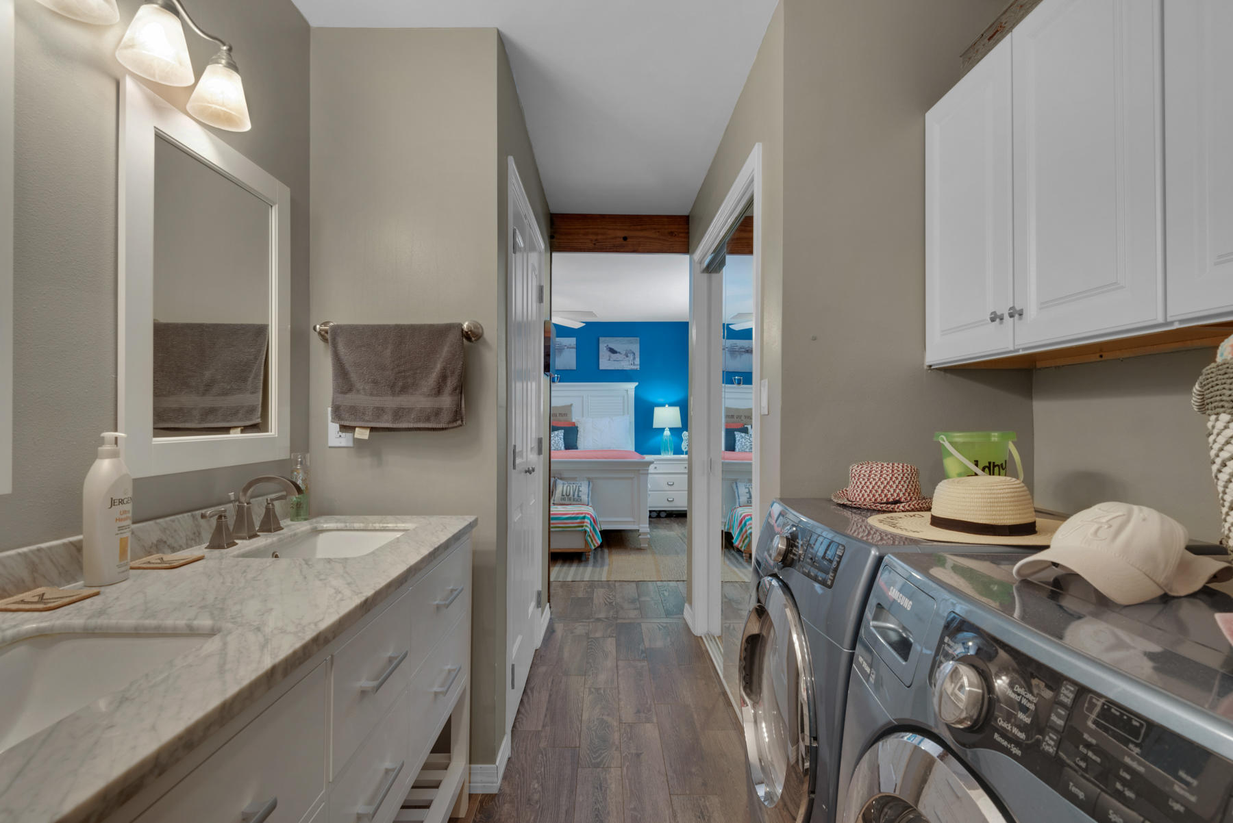 SEASCAPE CONDO GARDEN VILLA - Residential